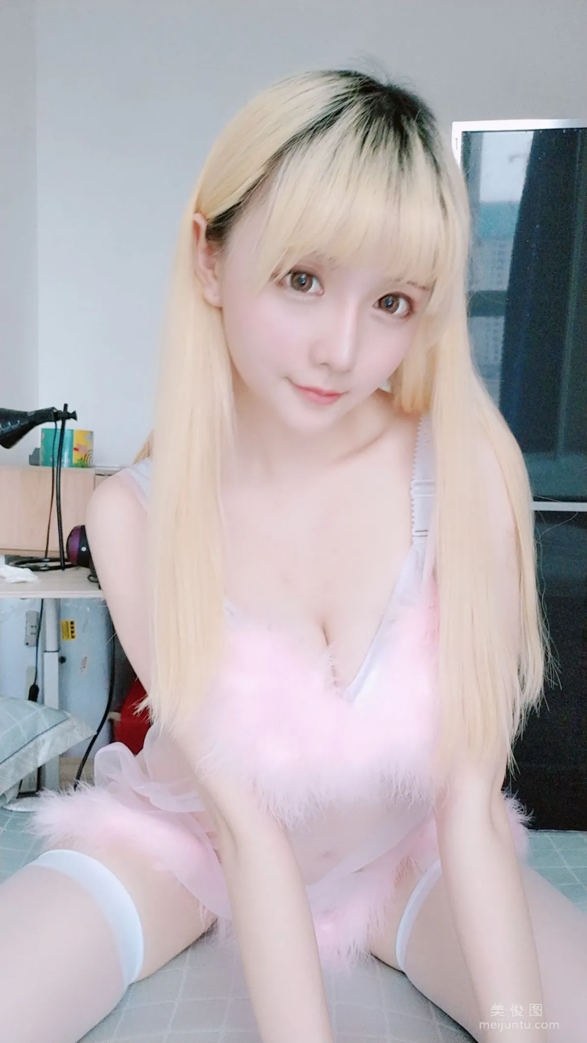 [Web Idols Coser] Xingzhi Chichi, Pink Pajamas, Photo Set photo 10