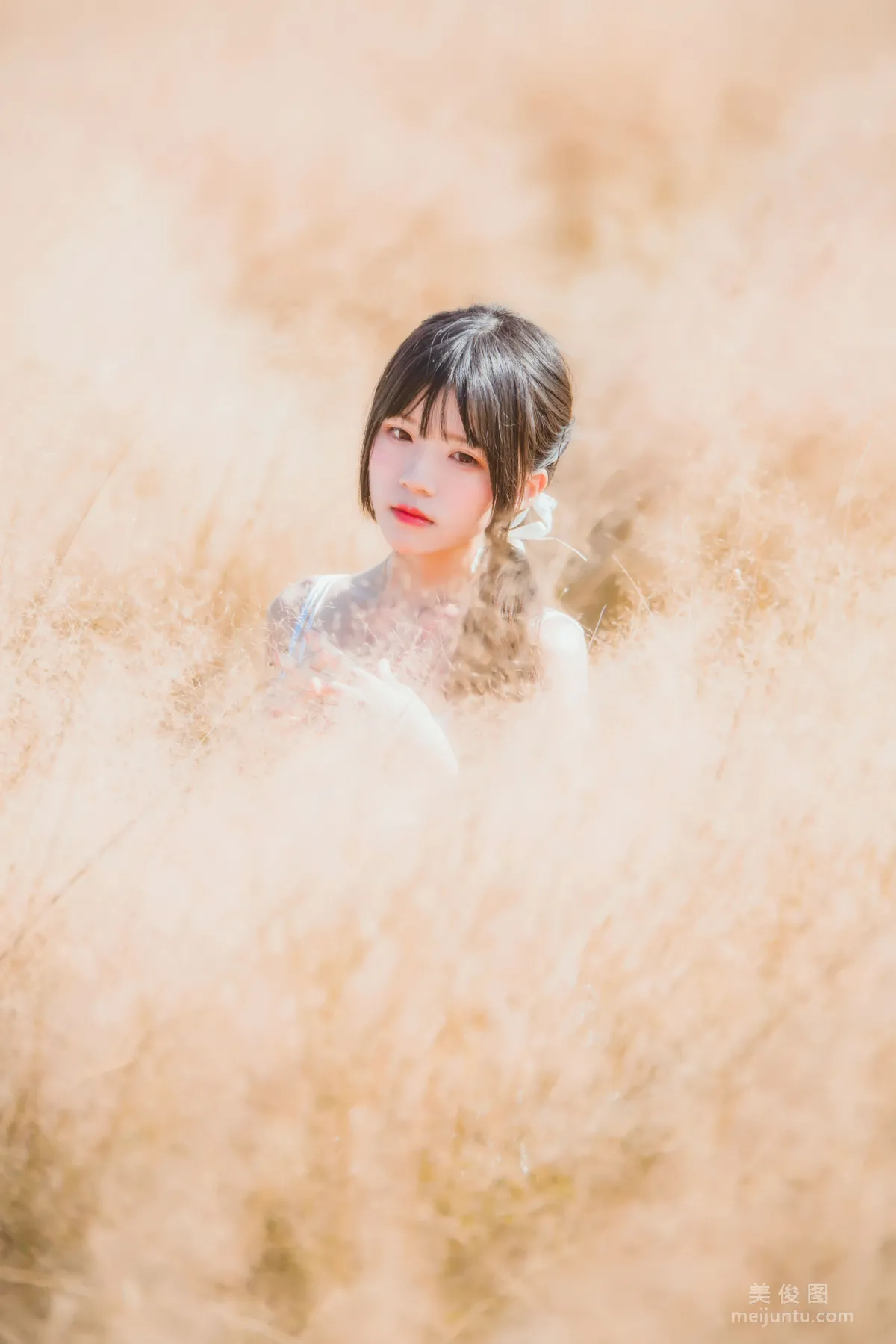 Ying Taomiao: Web Idols photo 5