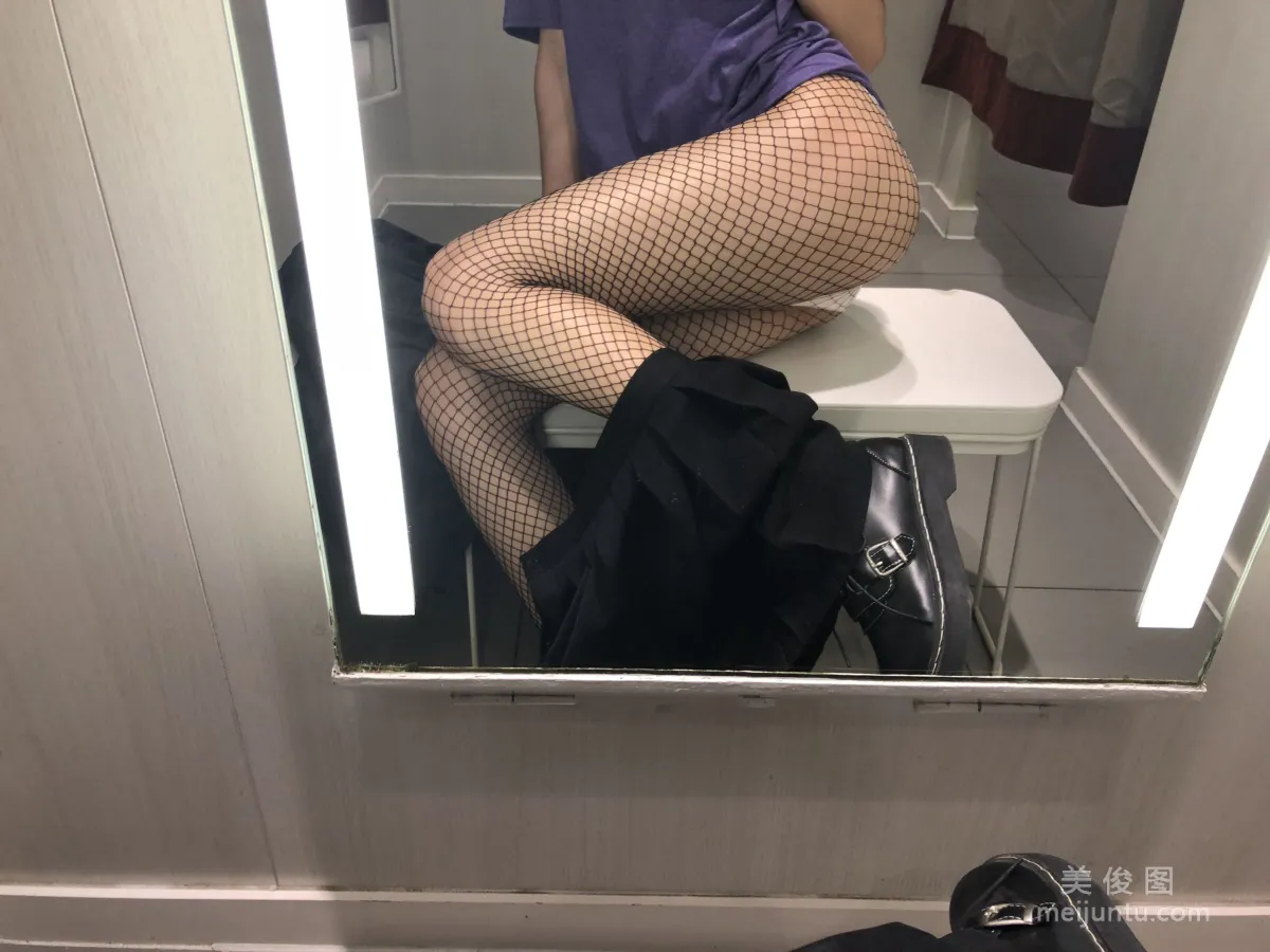 眼酱大魔王w 《试衣间》 写真集18