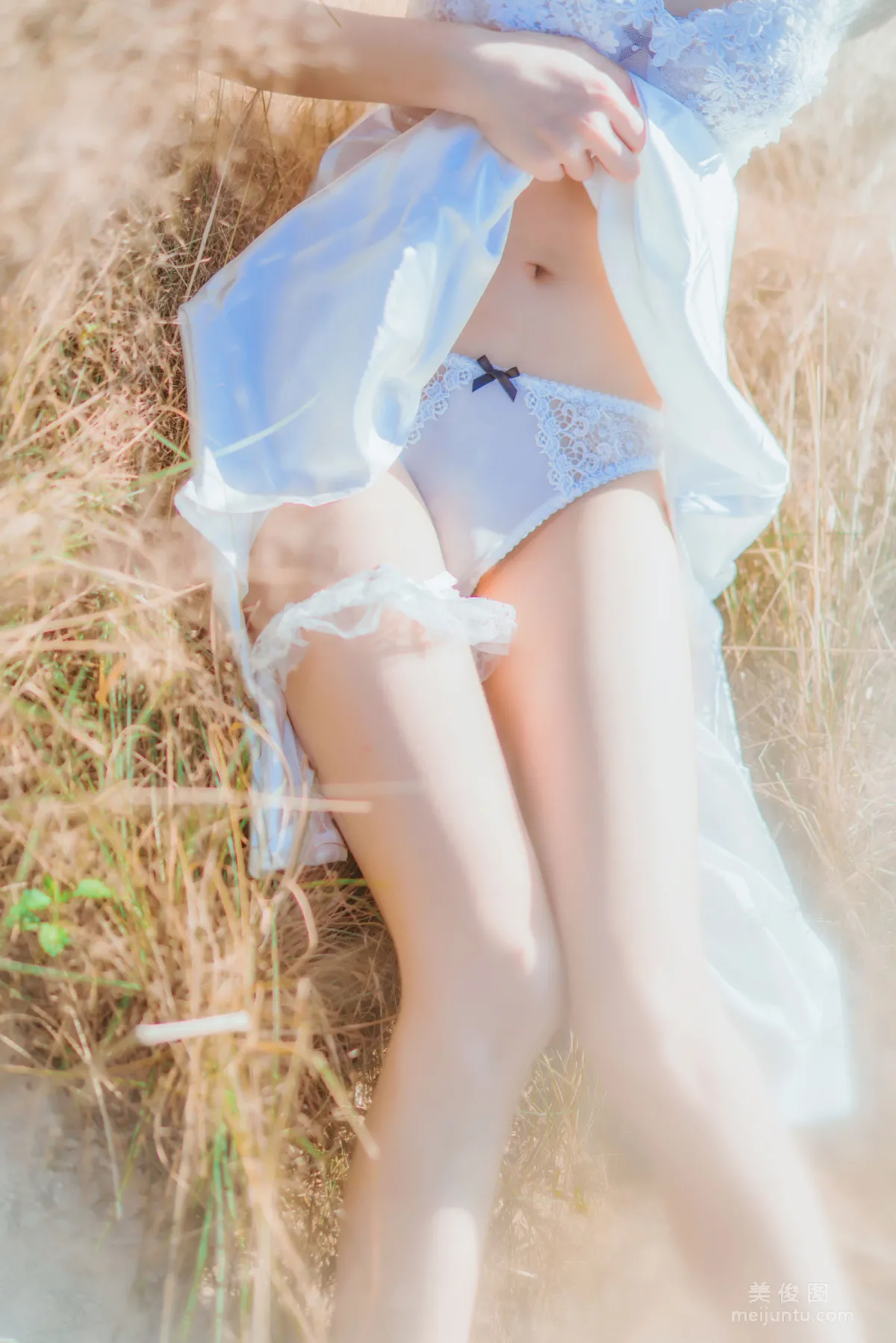 Ying Taomiao: Web Idols photo 20