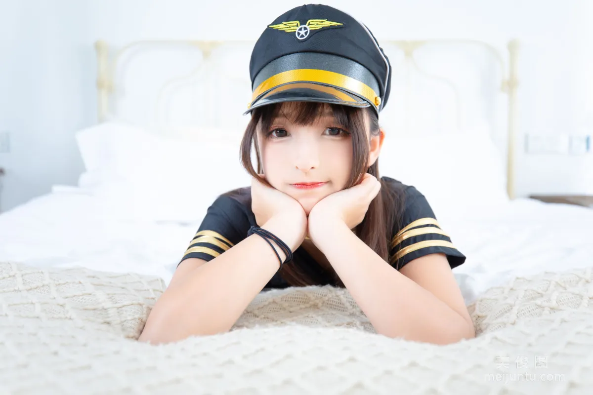 神楽坂真冬《ホワイトオフィス》 寫真集 115