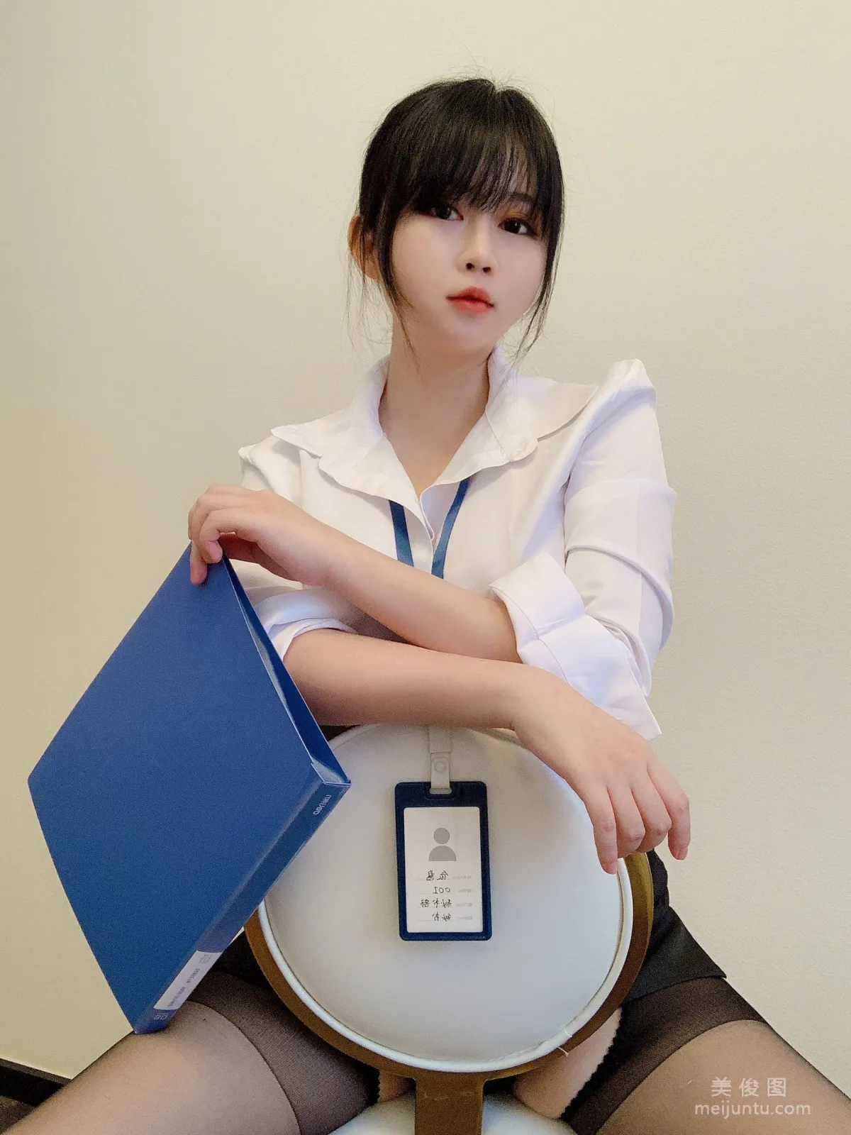 Shiyi Jiangya: Web Idols photo 16