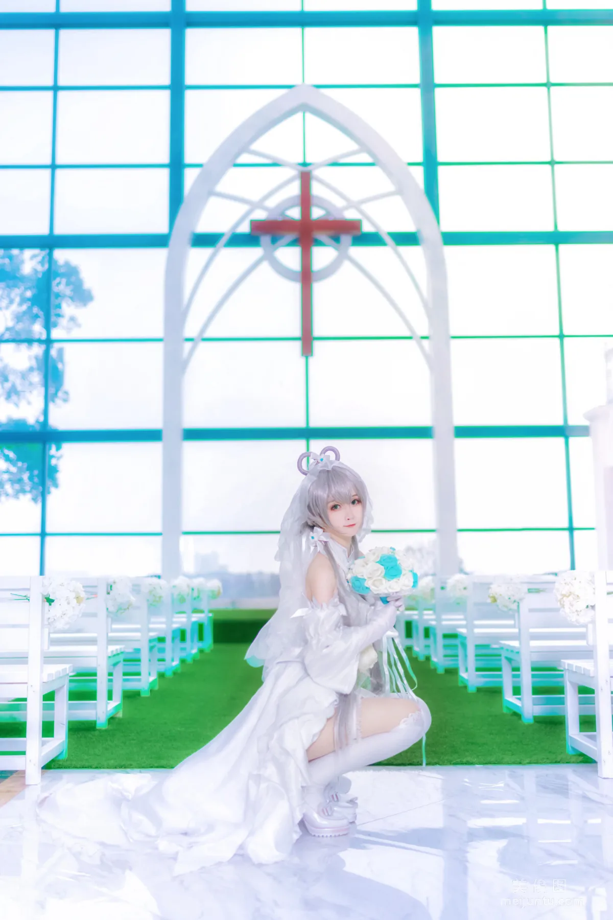 [美女Coser] yui金鱼 《洛天依婚纱》 写真集1