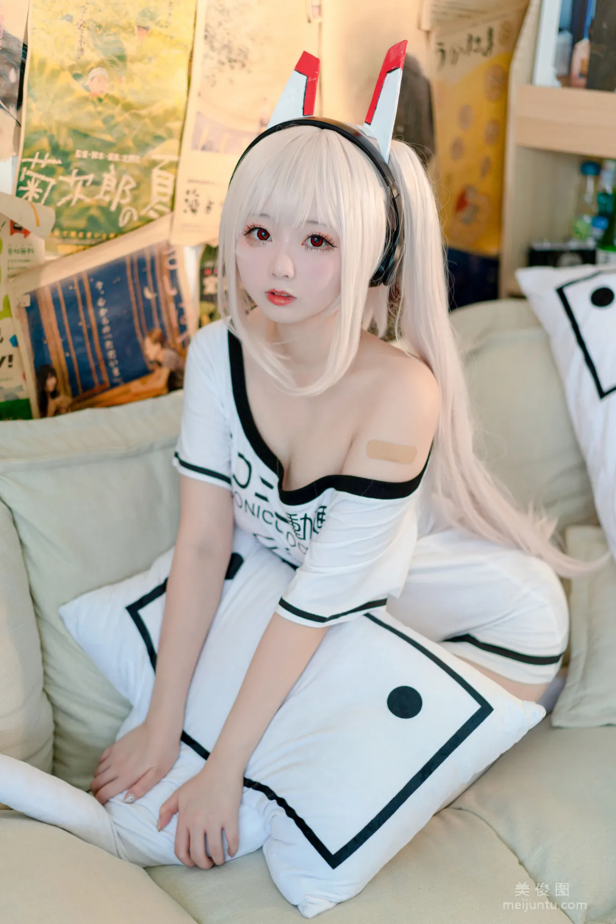 美女Coser绫波 《碧藍航線》 寫真集 14
