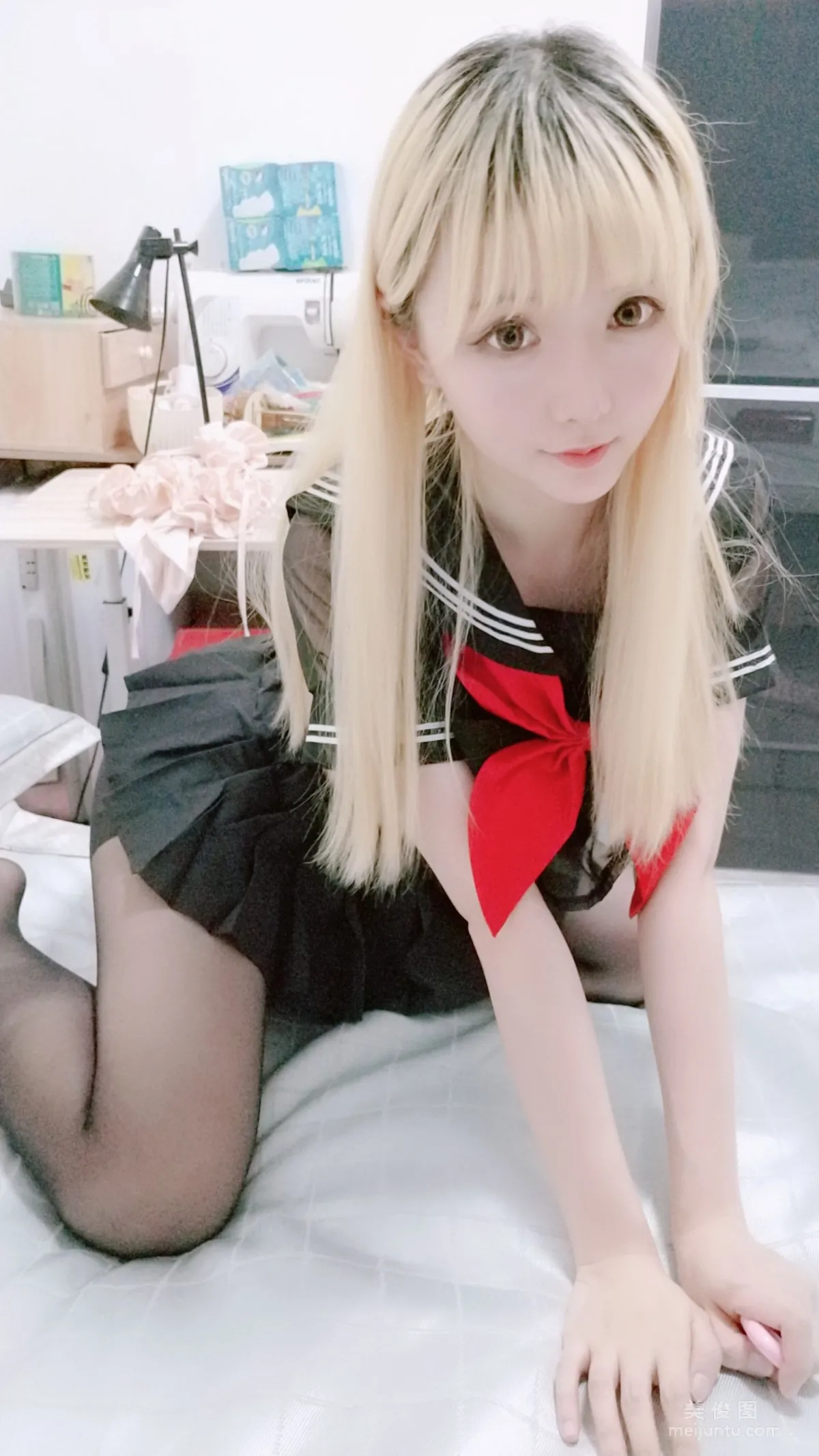 Coser Girl Xingzhi Chichi Black Uniform Photo Set photo 17