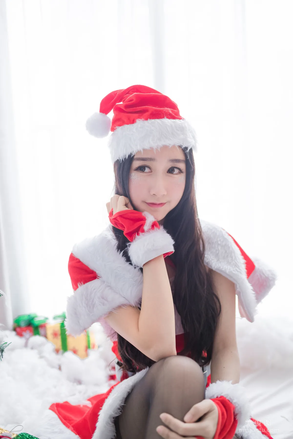 Mu Mianmian OwO, Santa Claus and Reindeer-chan Photo Set photo 8
