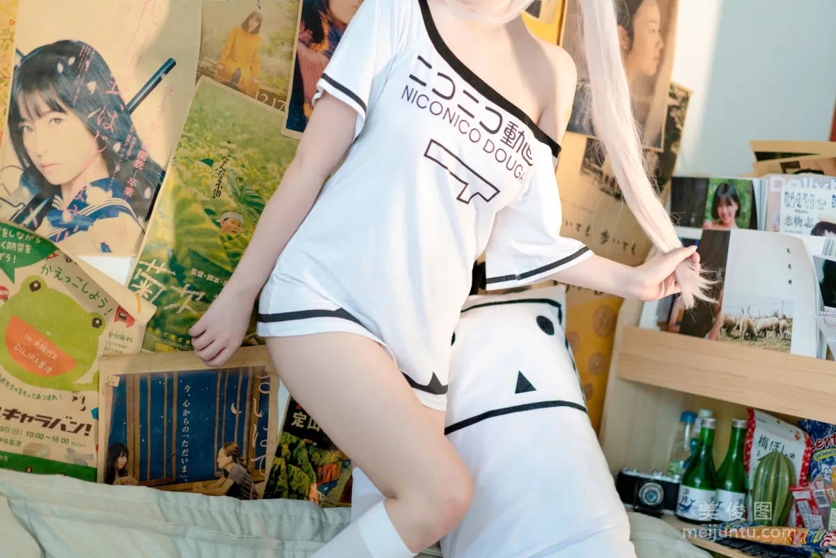 美女Coser绫波 《碧藍航線》 寫真集 27