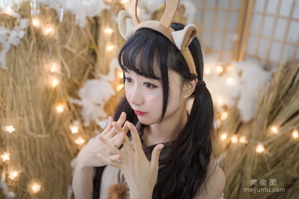 Mu Mianmian OwO, Santa Claus and Reindeer-chan Photo Set photo 41
