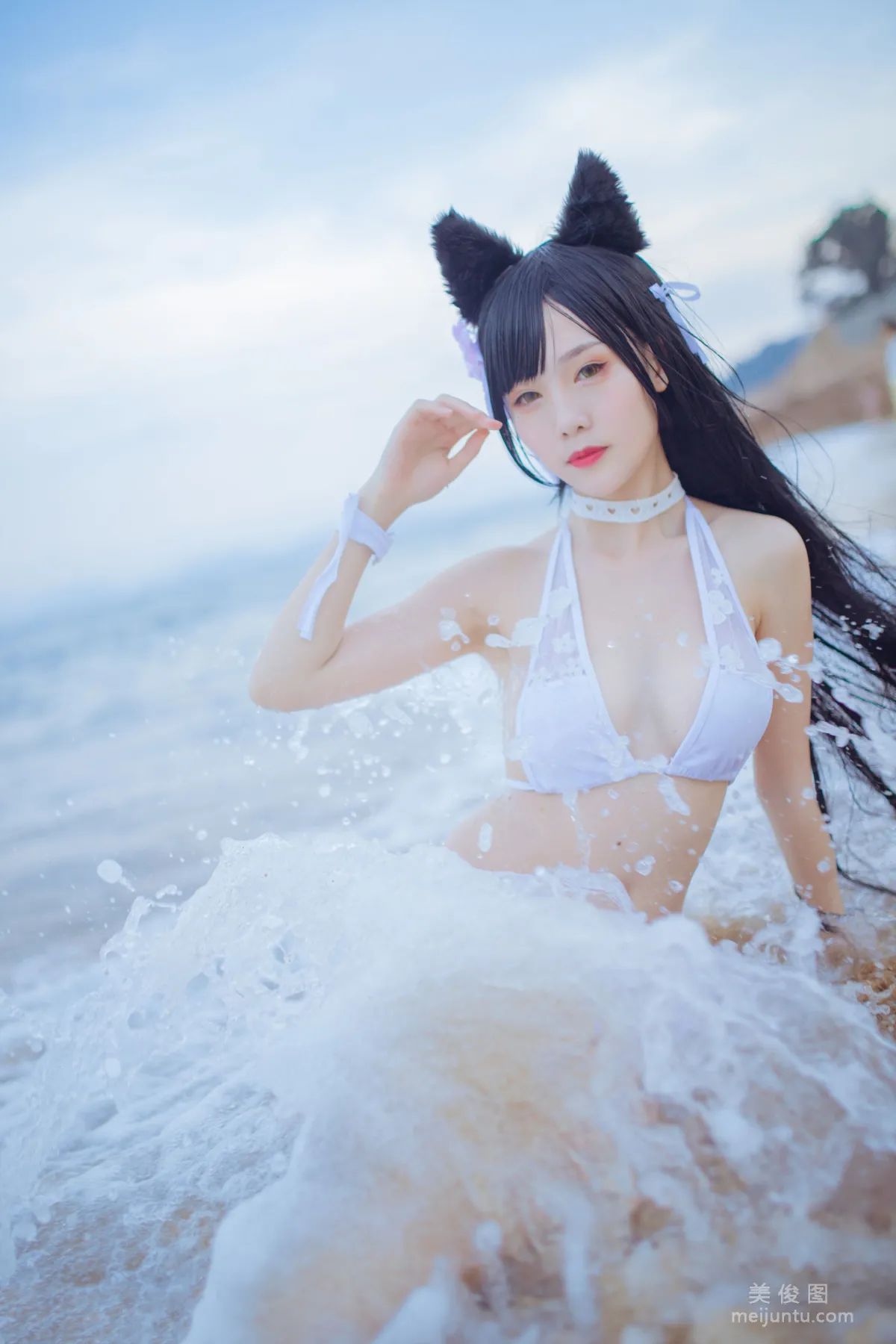 Douniang Lishi x Bu Daimao, Mastiff Beach Swimwear Photo Set photo 17