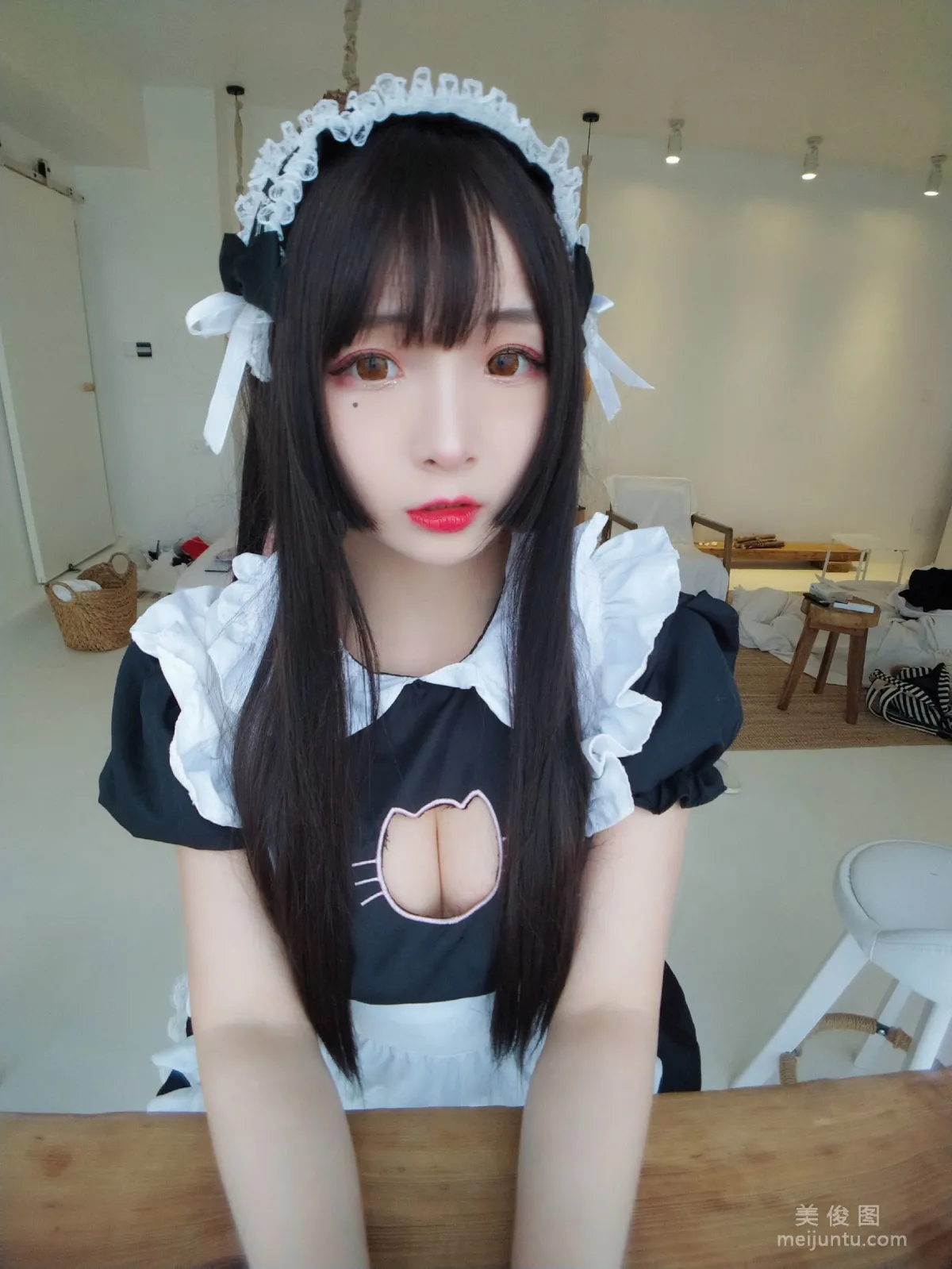 [Web Idols Coser] Guchuan kagura, Black and White Maid, Photo Set photo 10