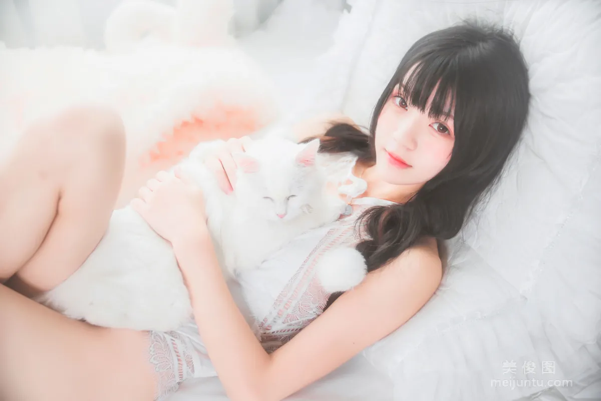 Ying Taomiao, Hibernation Series Pure White Private Shoot Photo Set photo 30