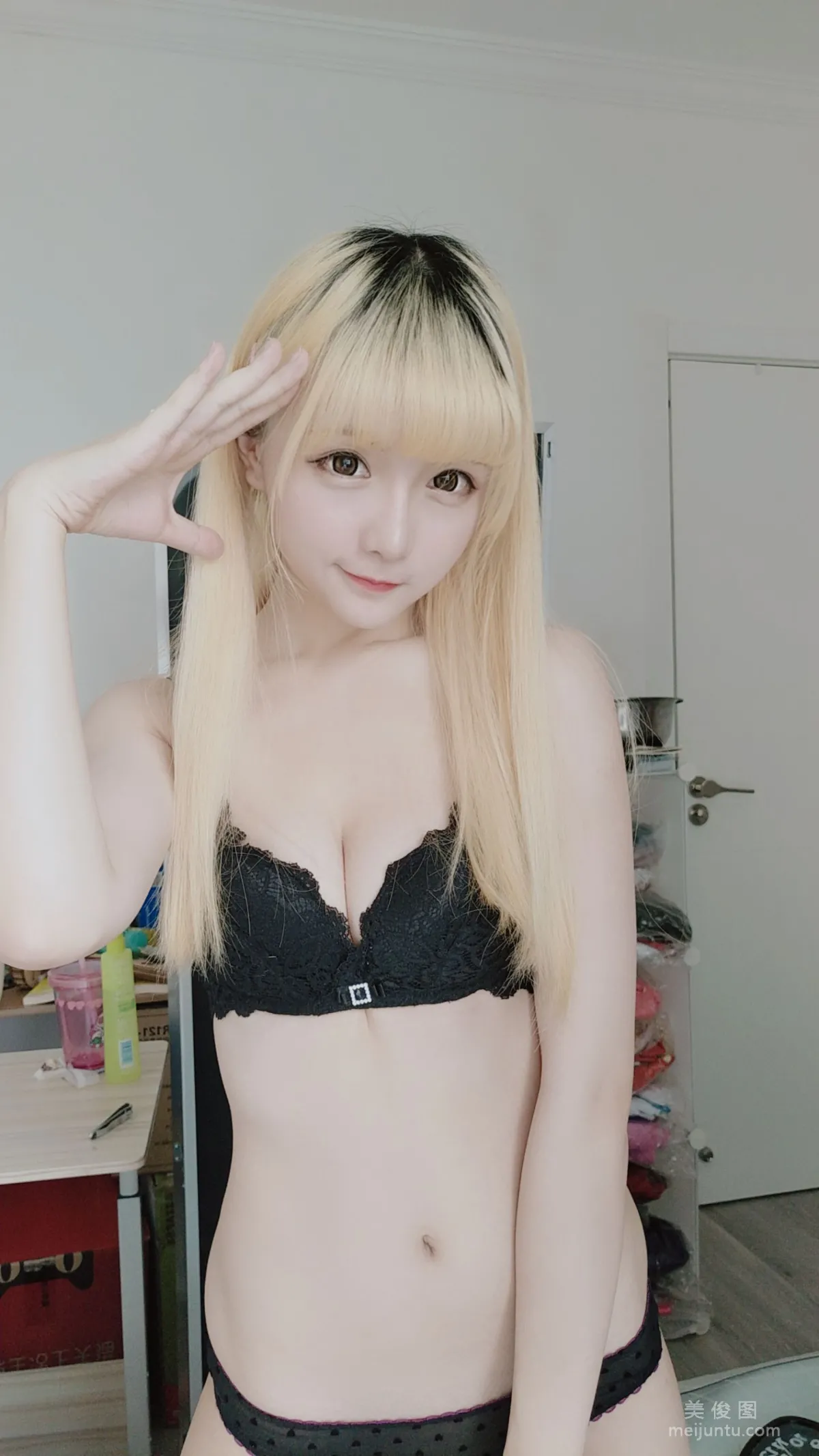 星之迟迟 《jk格子裙》 写真集2