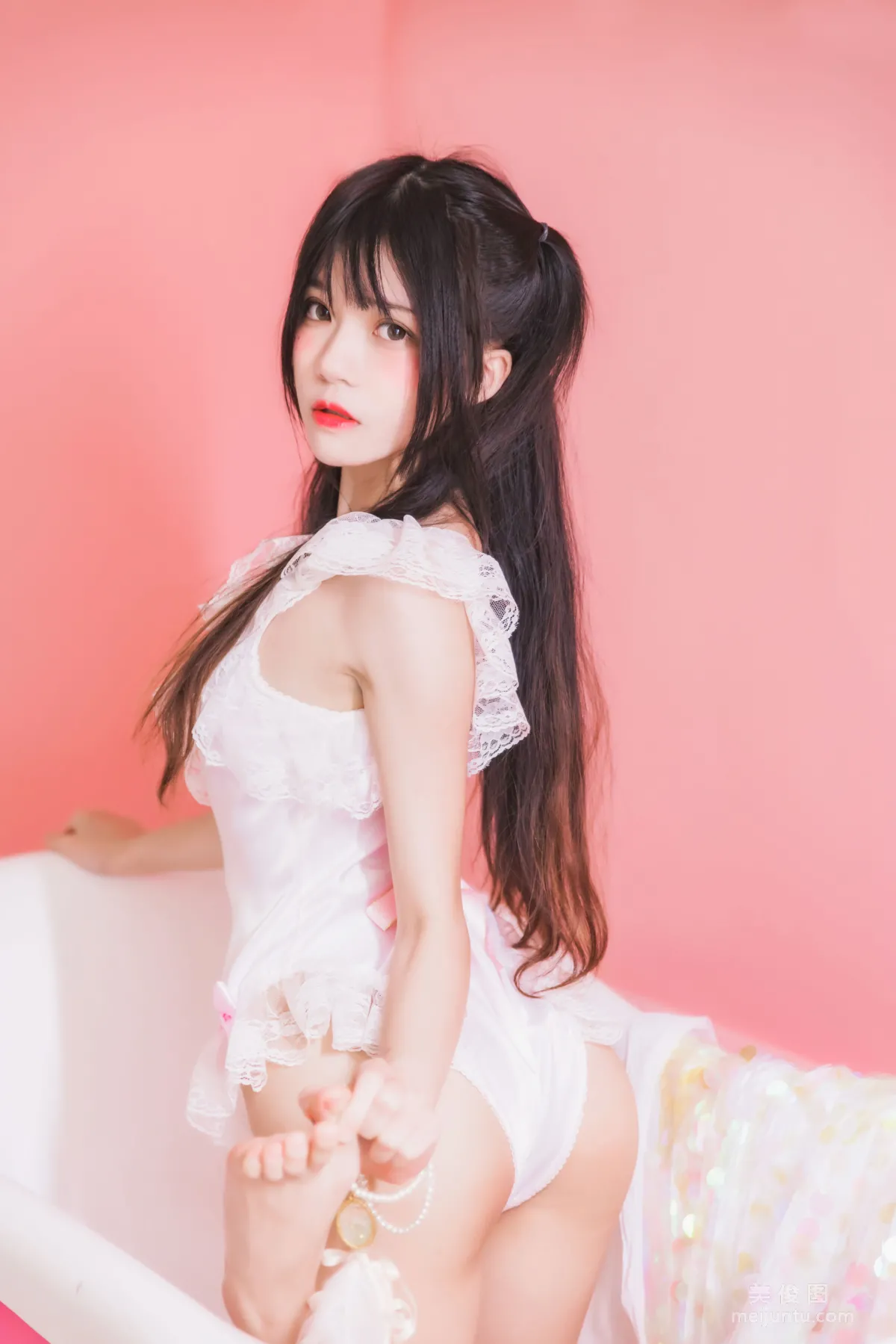Ying Taomiao: Web Idols photo 18