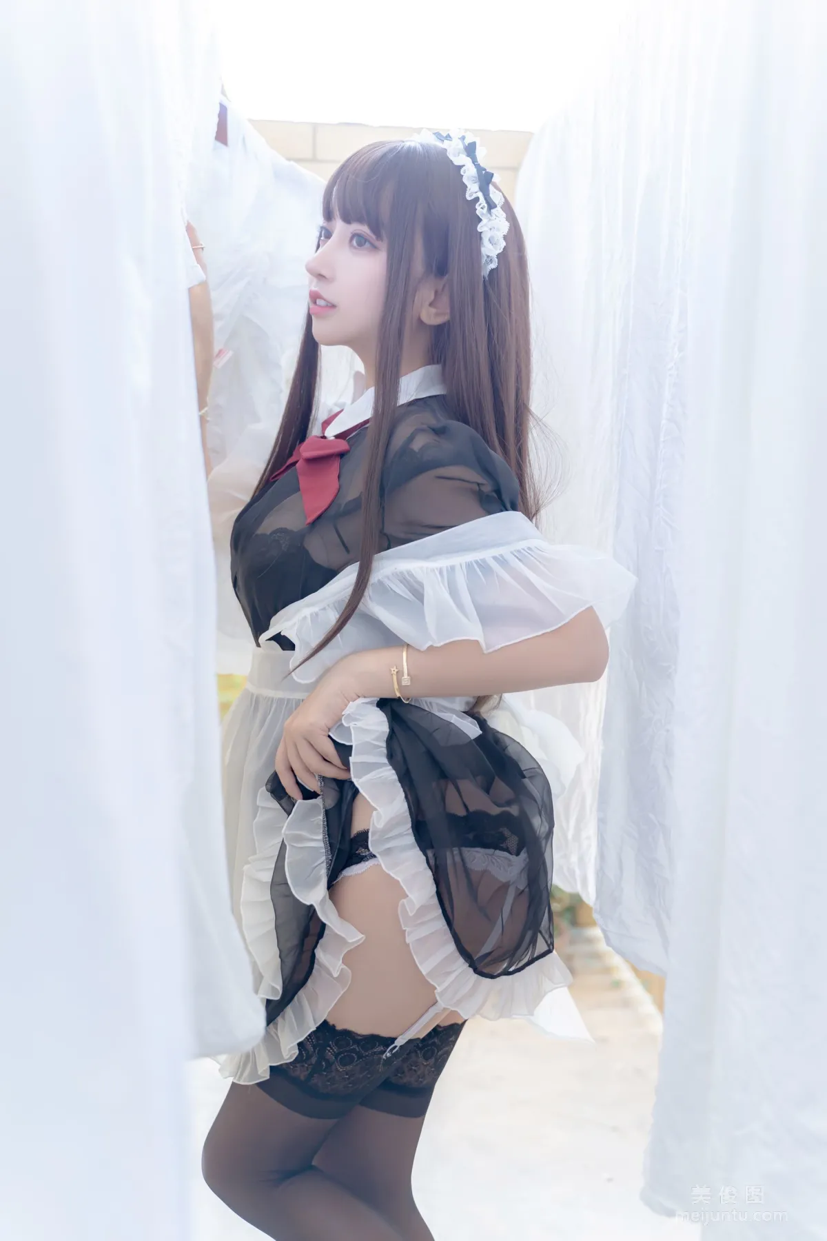 [美女Coser] 米线线sama 《透明女仆》 写真集43
