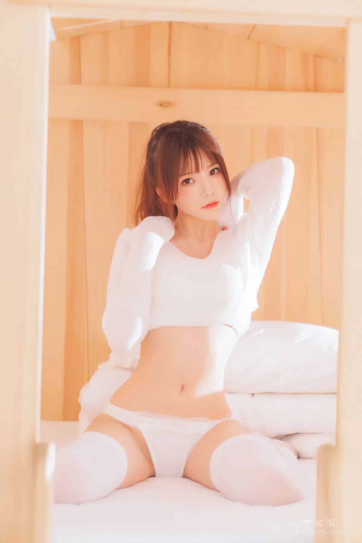 Ying Taomiao 《Black & White: Dreamy White》 Photo Set photo 27