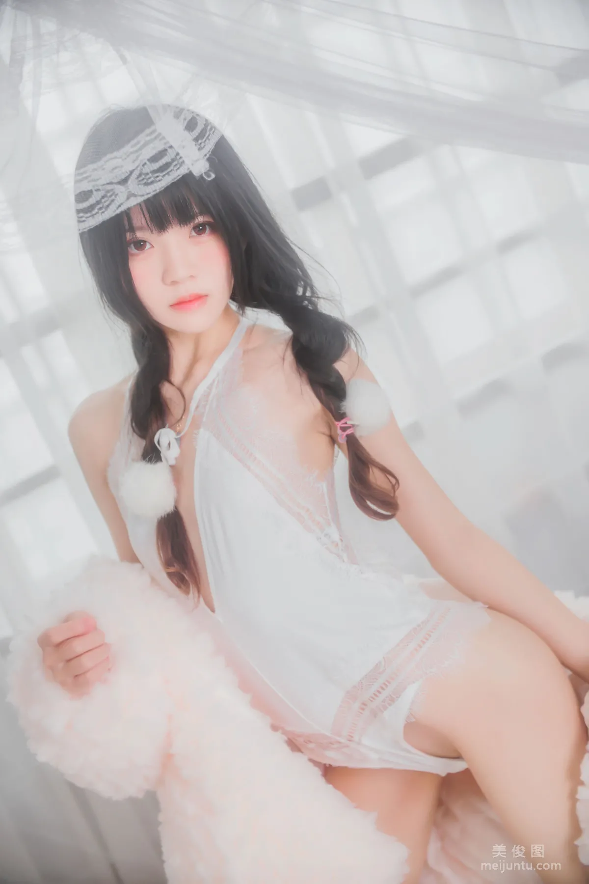 Ying Taomiao, Hibernation Series Pure White Private Shoot Photo Set photo 14