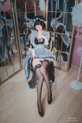 萌妹子Coser南鴿 《透明女仆》 寫真集