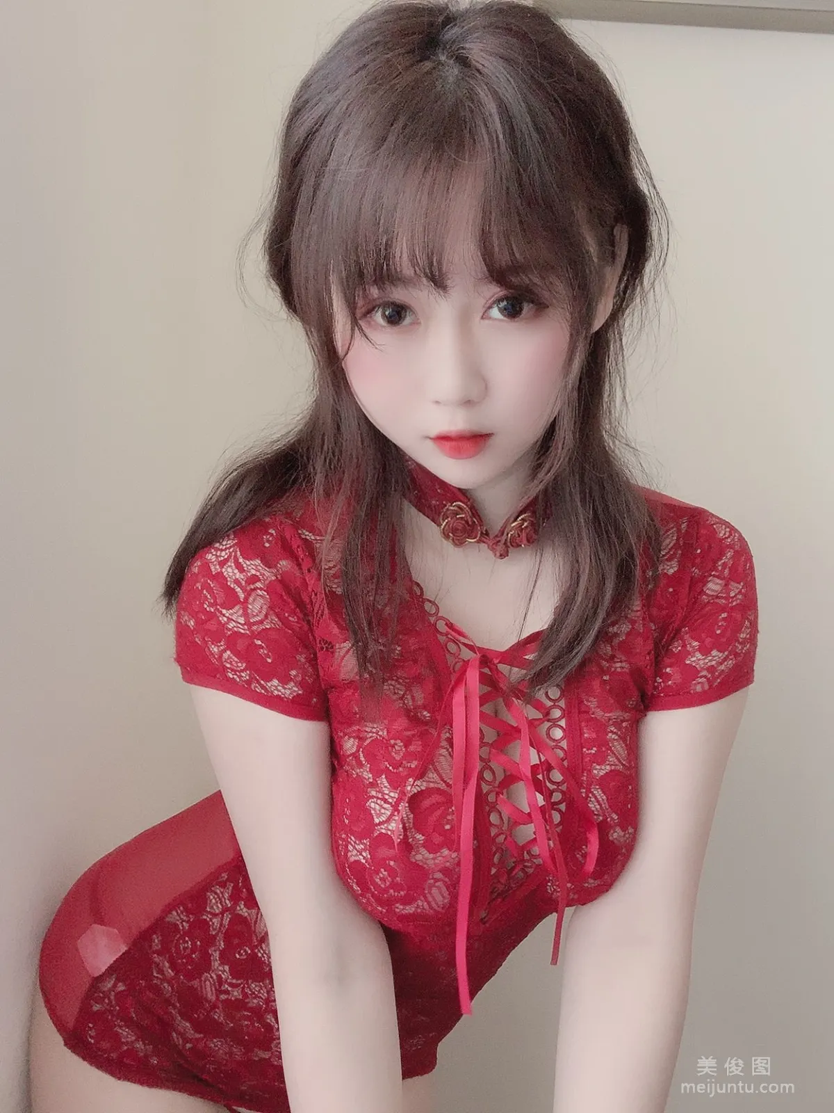[美女Coser] 是依醬呀 《紅色旗袍》 寫真集 6