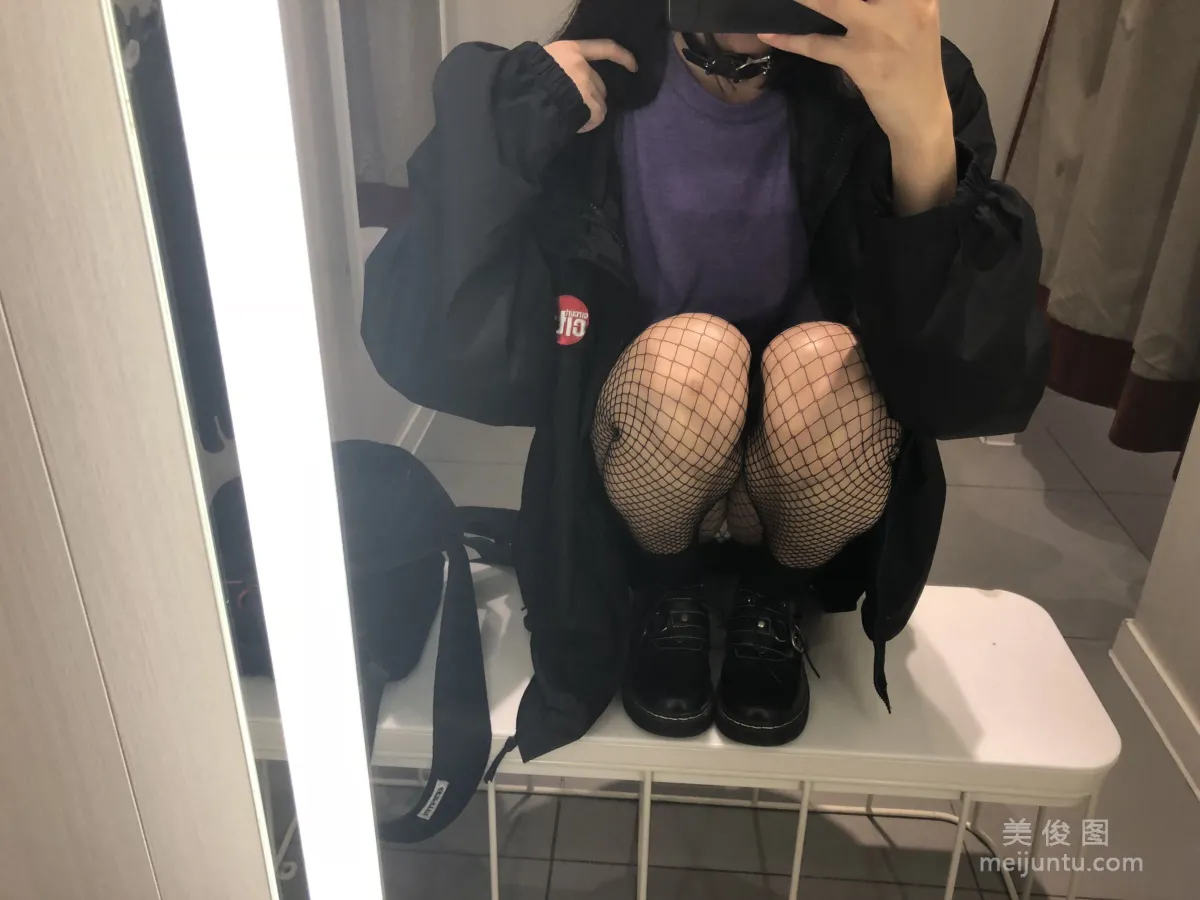 眼酱大魔王w 《试衣间》 写真集3