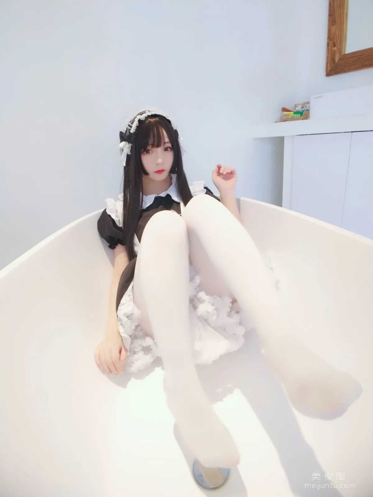 [Web Idols Coser] Guchuan kagura, Black and White Maid, Photo Set photo 19