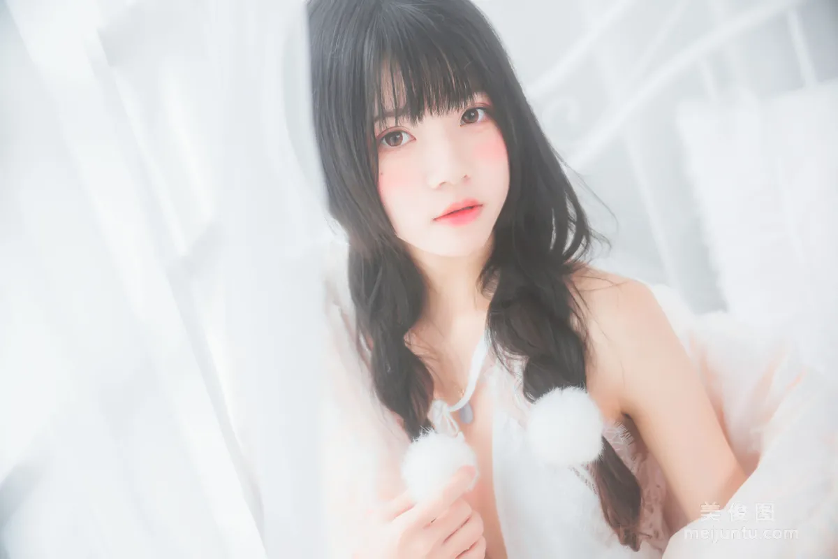 Ying Taomiao, Hibernation Series Pure White Private Shoot Photo Set photo 40
