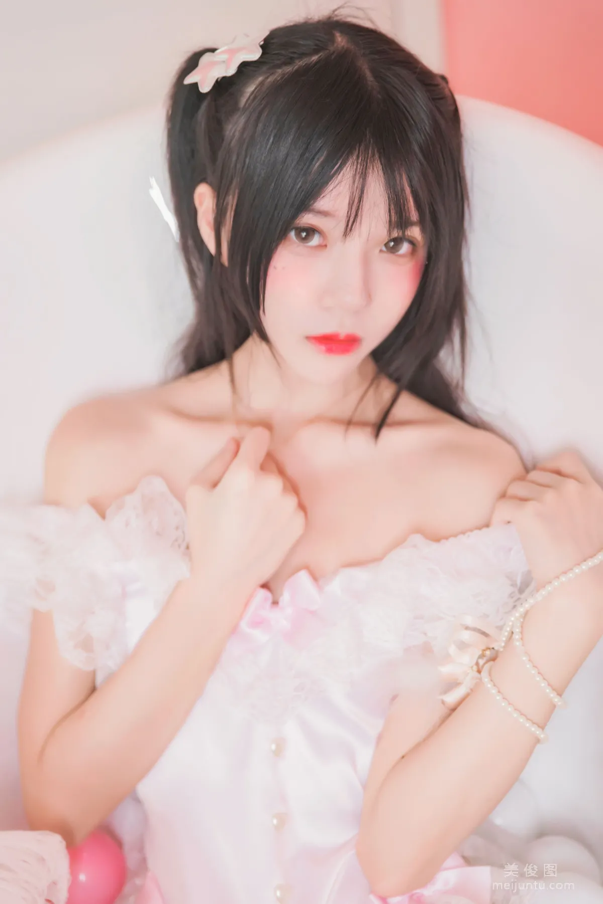 Ying Taomiao: Web Idols photo 12