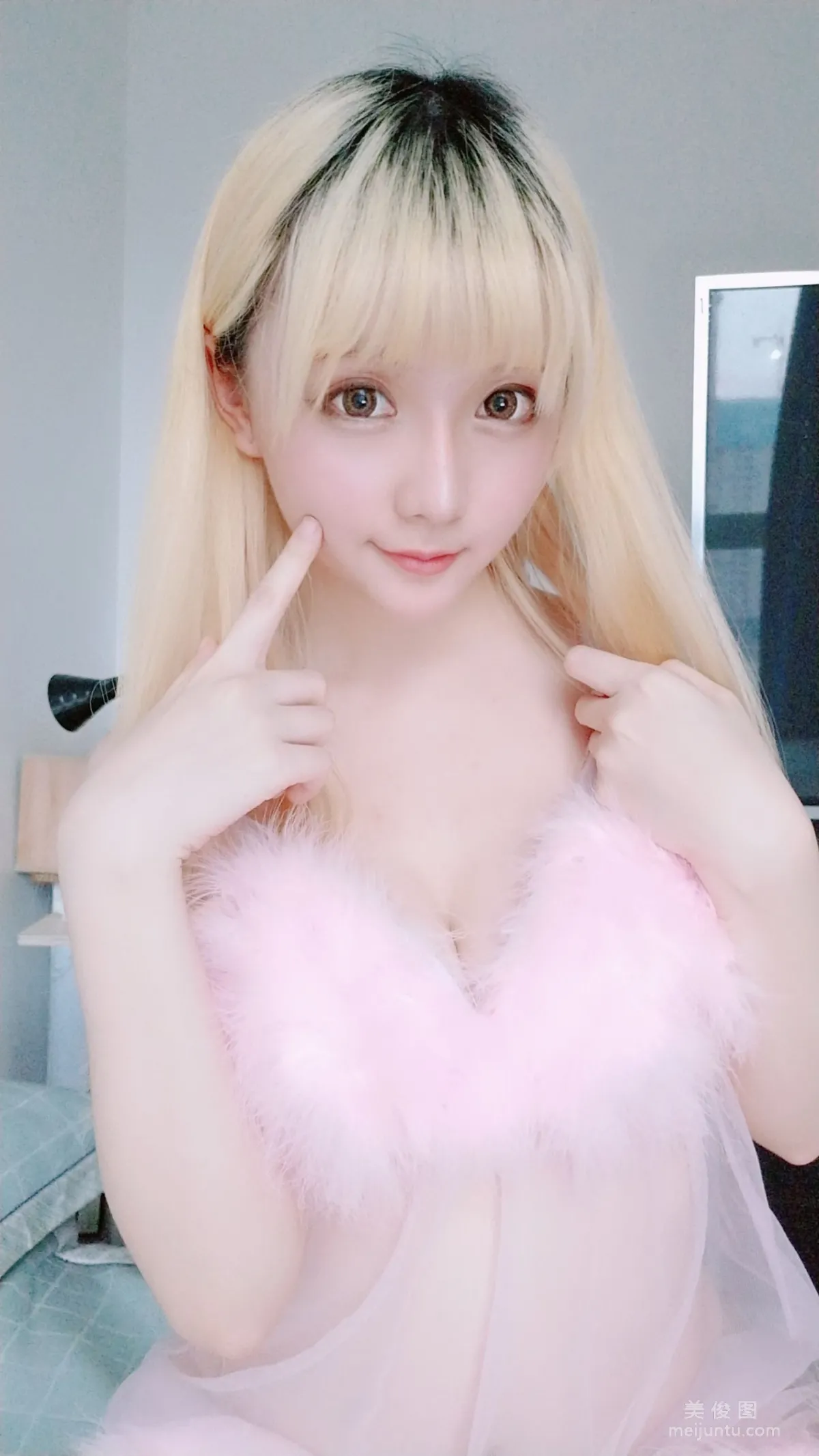 [Web Idols Coser] Xingzhi Chichi, Pink Pajamas, Photo Set photo 61