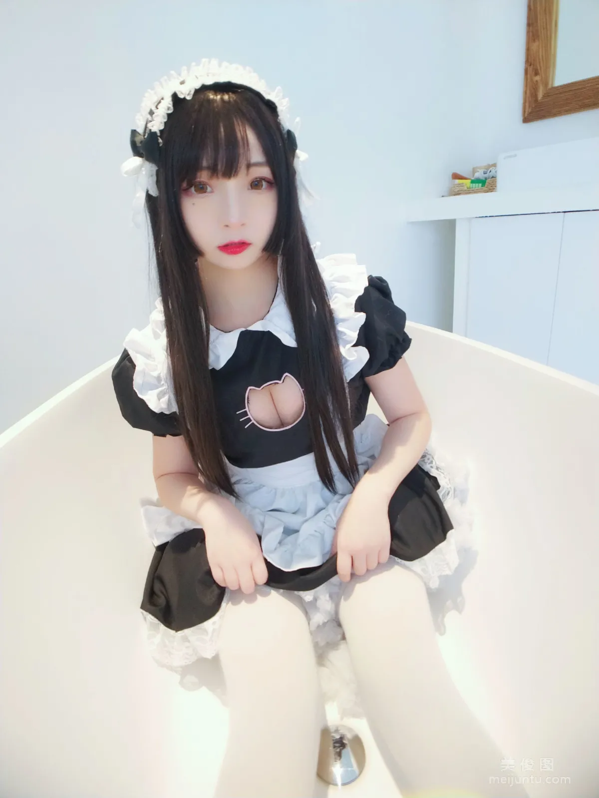 [Web Idols Coser] Guchuan kagura, Black and White Maid, Photo Set photo 17