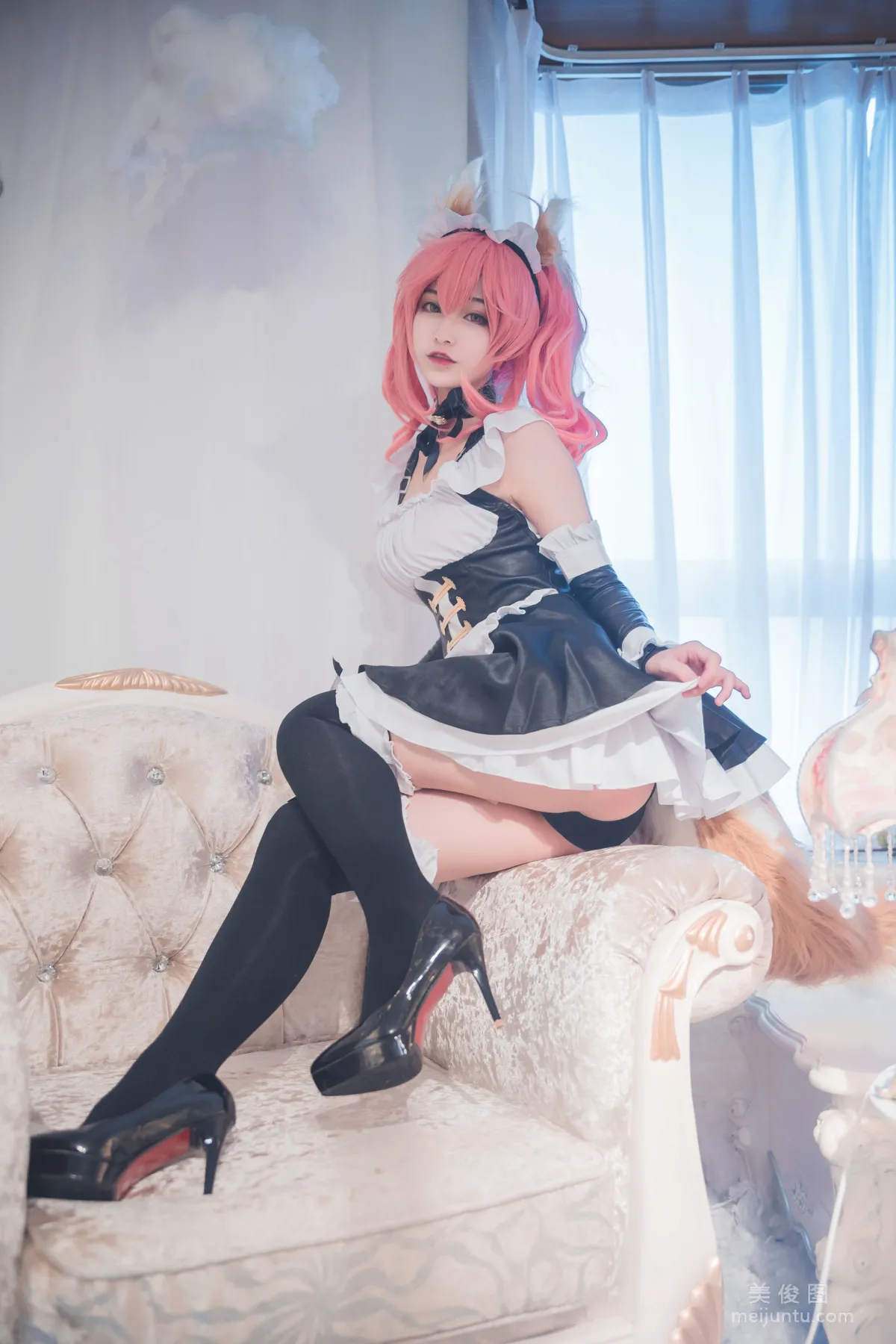 Beauty Coser Tieban Shaogui Wu w 'Tamamo-no-Mae Maid' Photo Set photo 14