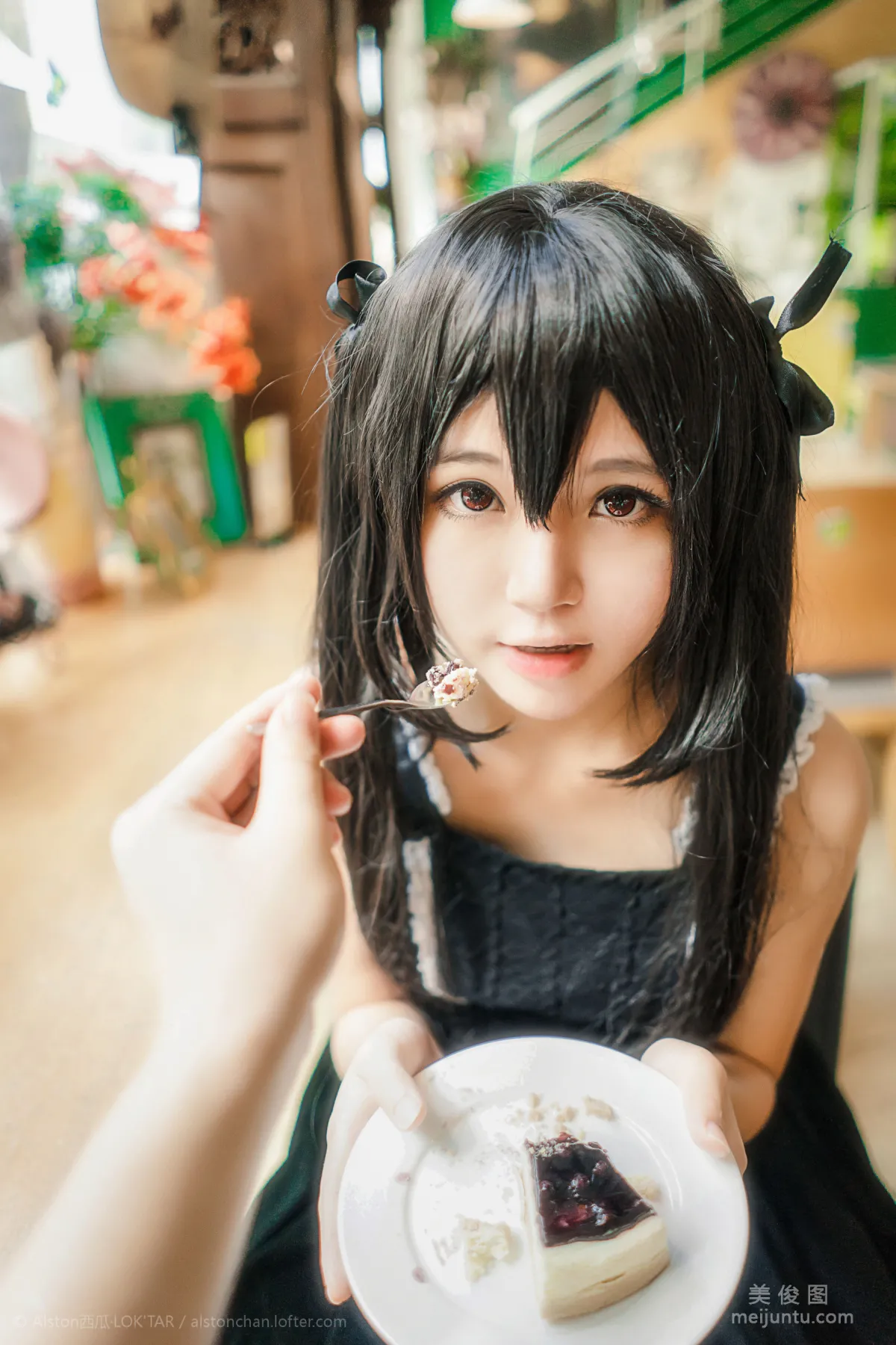 Ying Taomiao: Web Idols photo 4