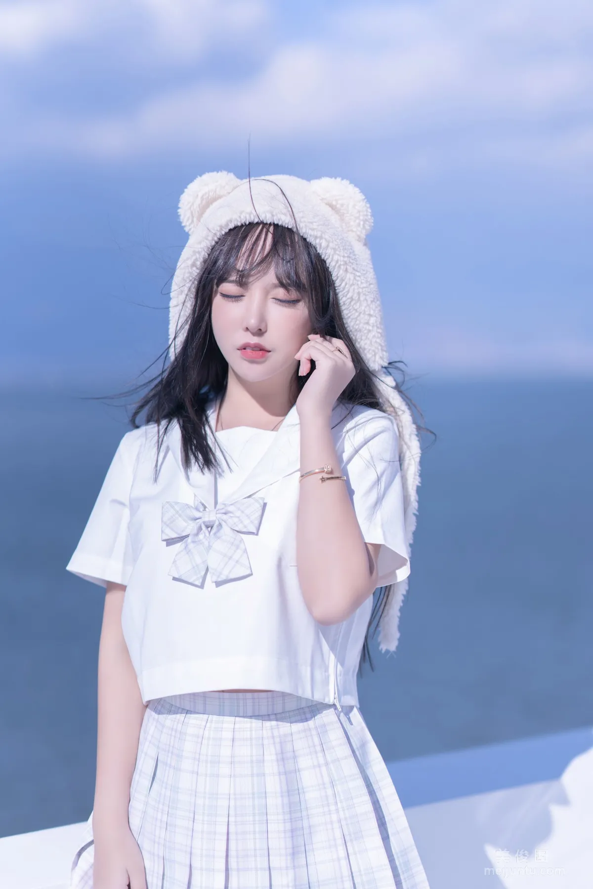 Streamer Mixianxian sama 《JK Cute Girl》 Photo Set photo 8