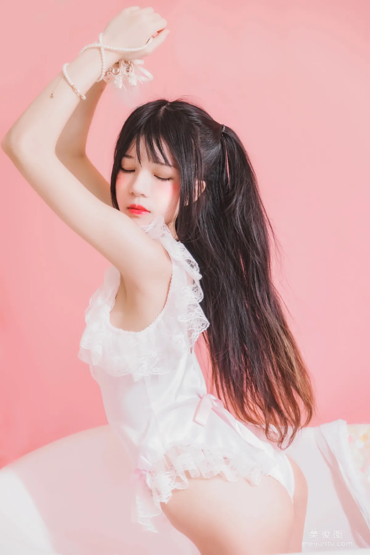 Ying Taomiao: Web Idols photo 21