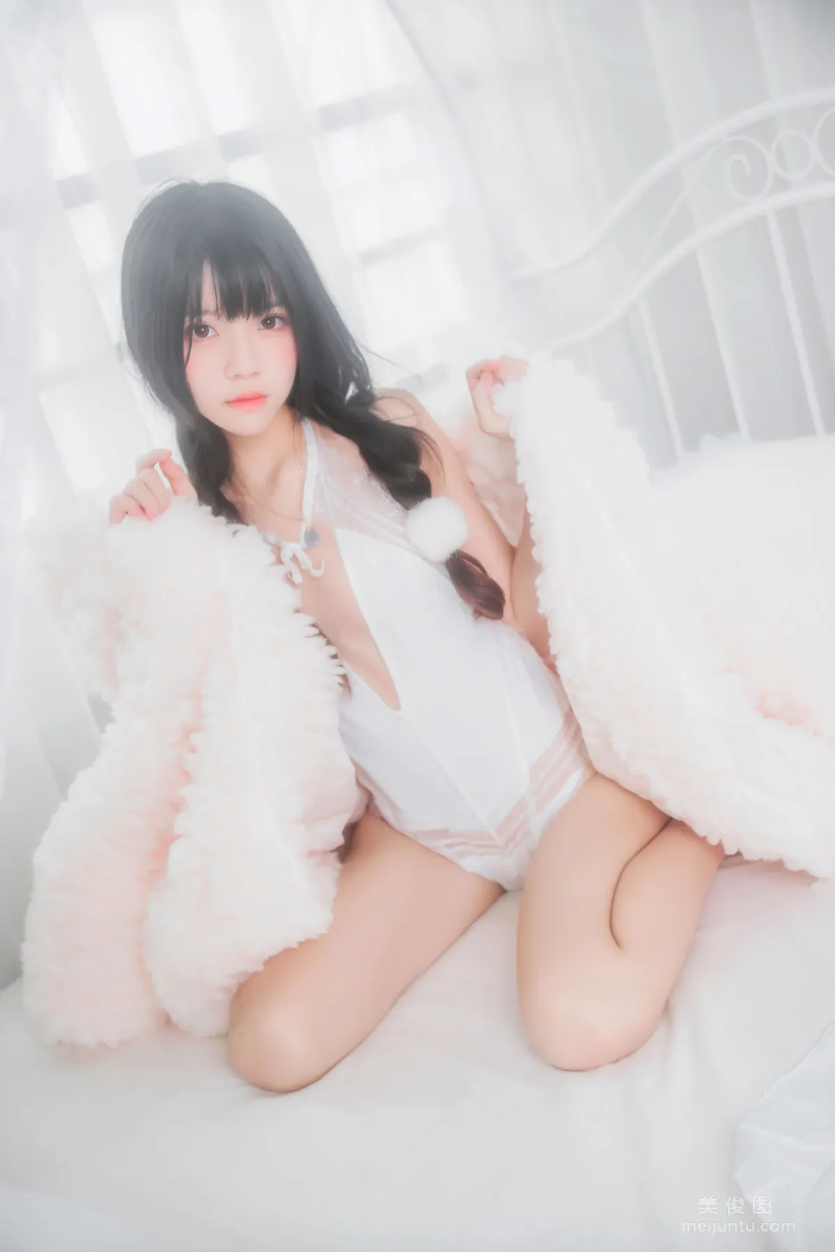 Ying Taomiao, Hibernation Series Pure White Private Shoot Photo Set photo 4