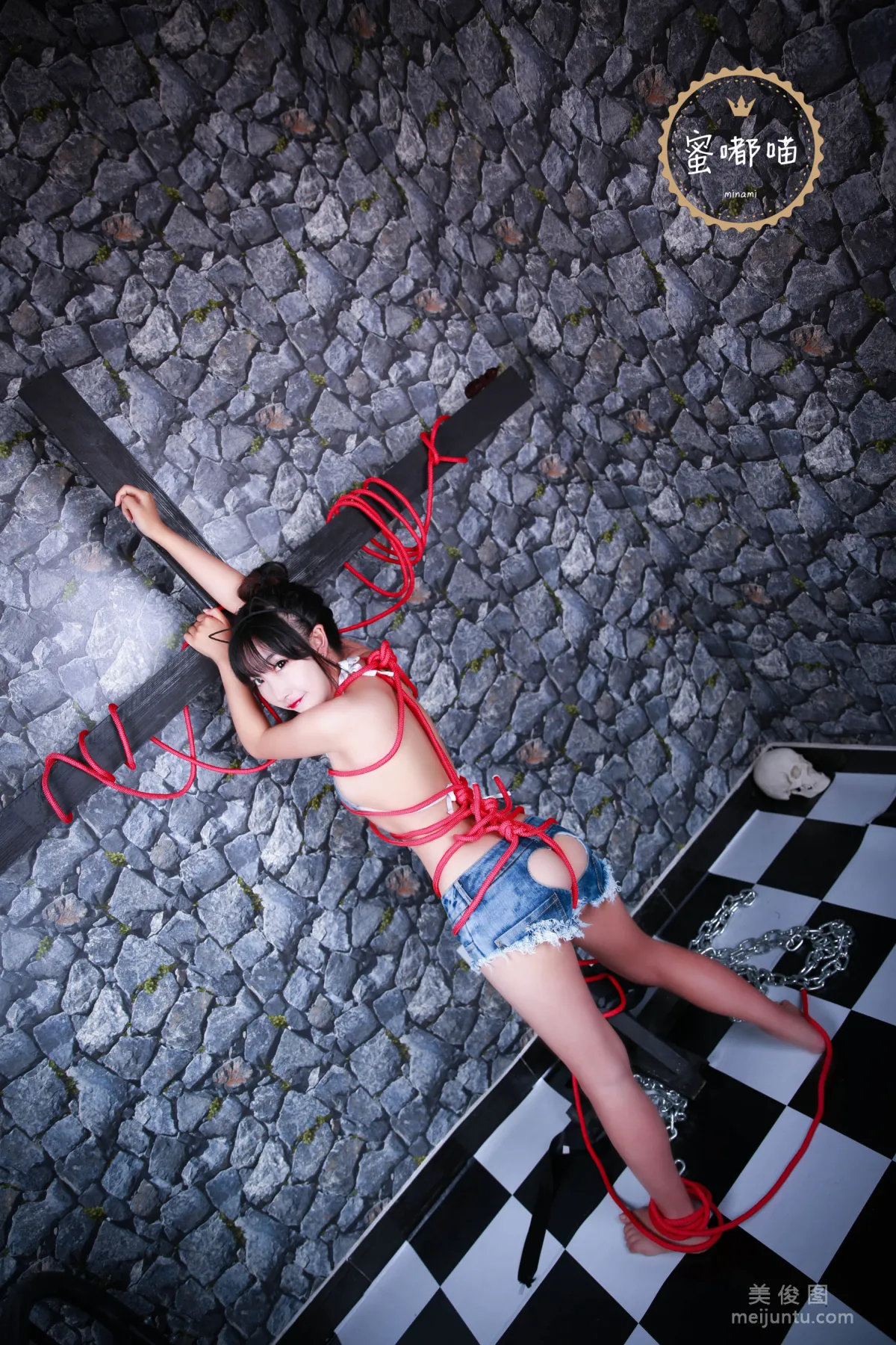 [美女Coser] 蜜嘟喵 《监狱》 写真集26