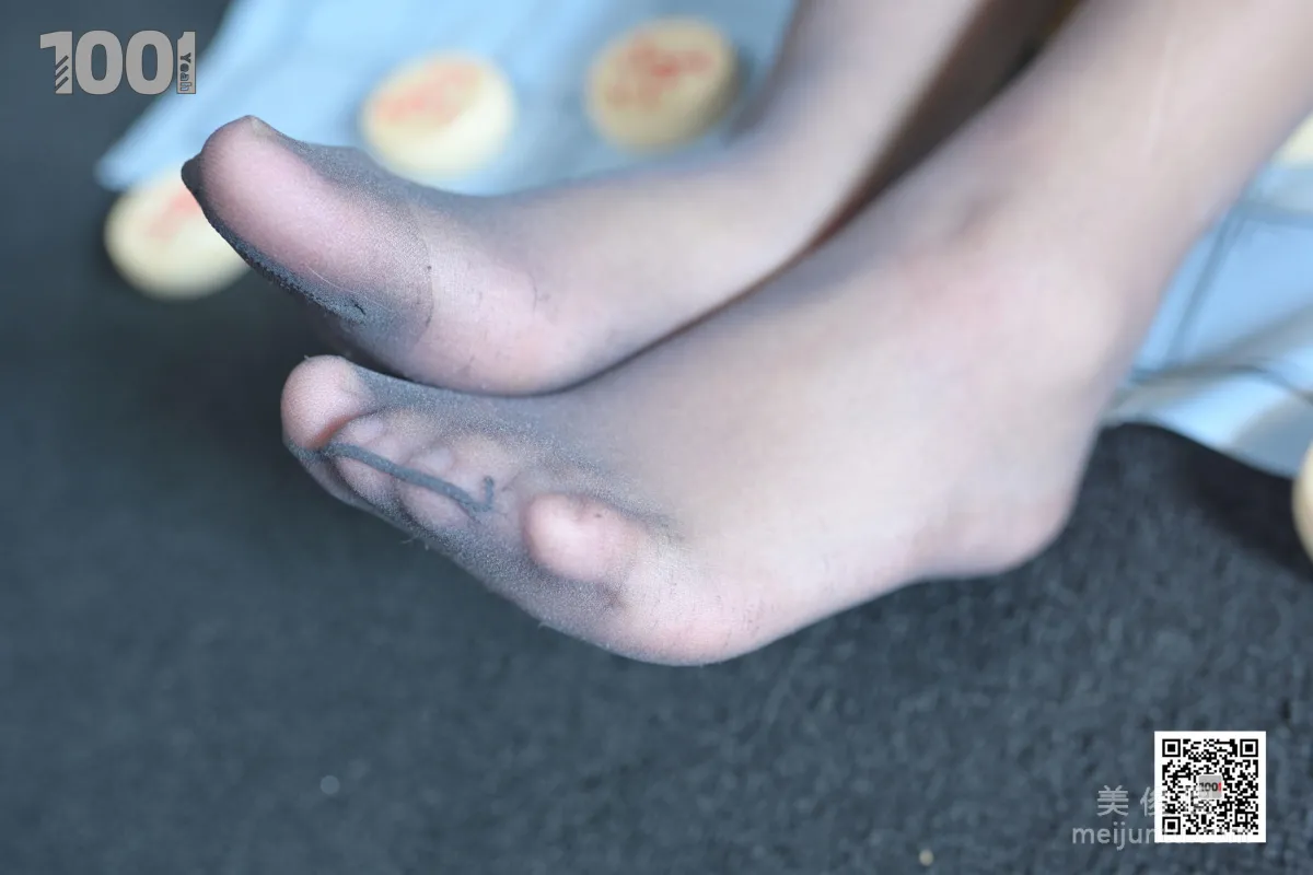 [IESS一千零一夜] 模特：真真&小马《谁与争锋2》 黑丝丝足写真集65