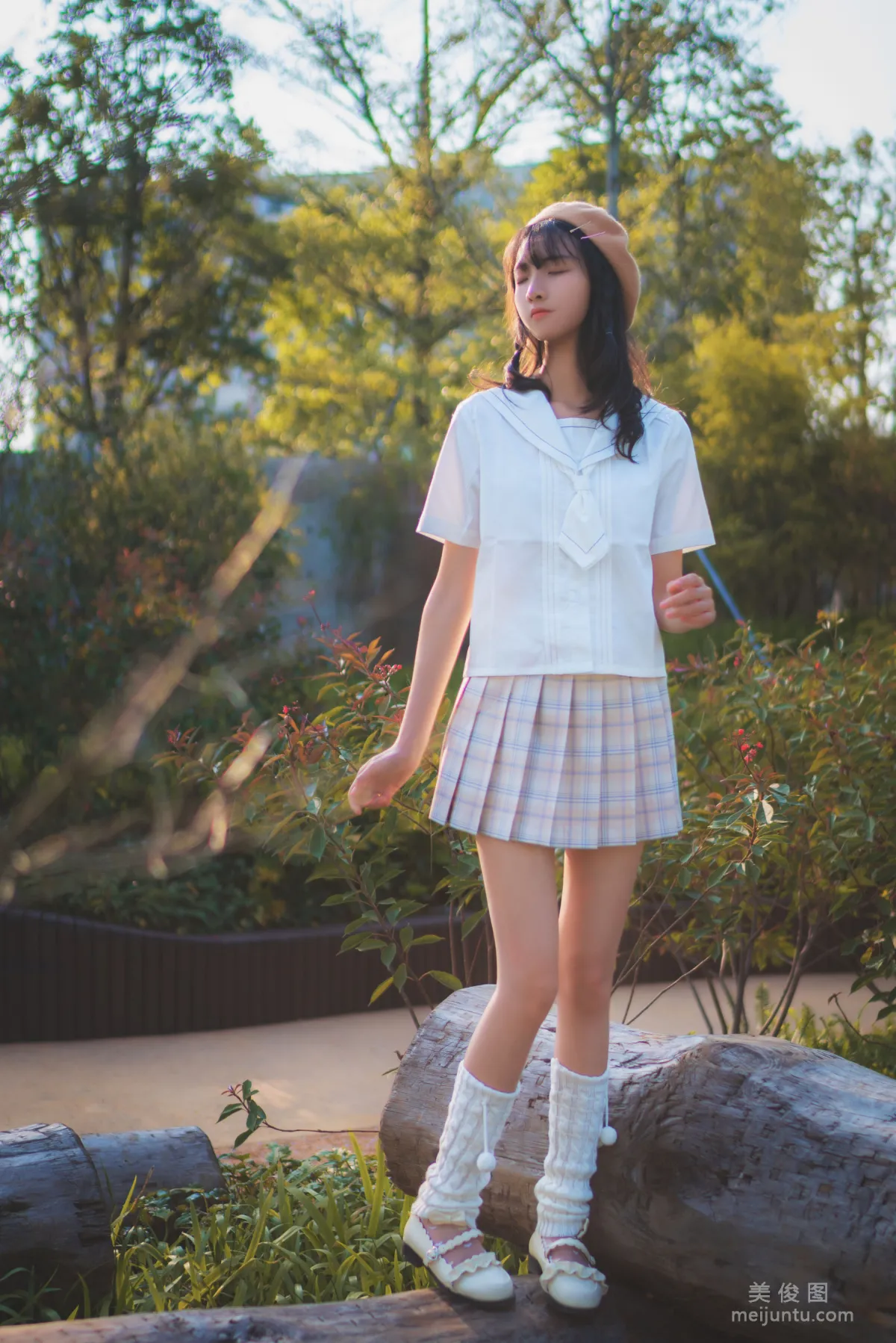 [Web Idols] Xigua, White Cloud Forest, Photo Set photo 20