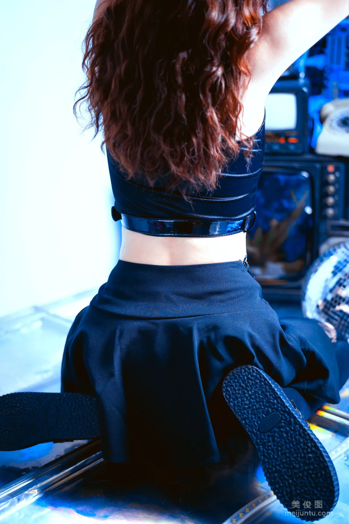[美女Coser] 疯猫ss 《幻象蓝猫》 写真集24