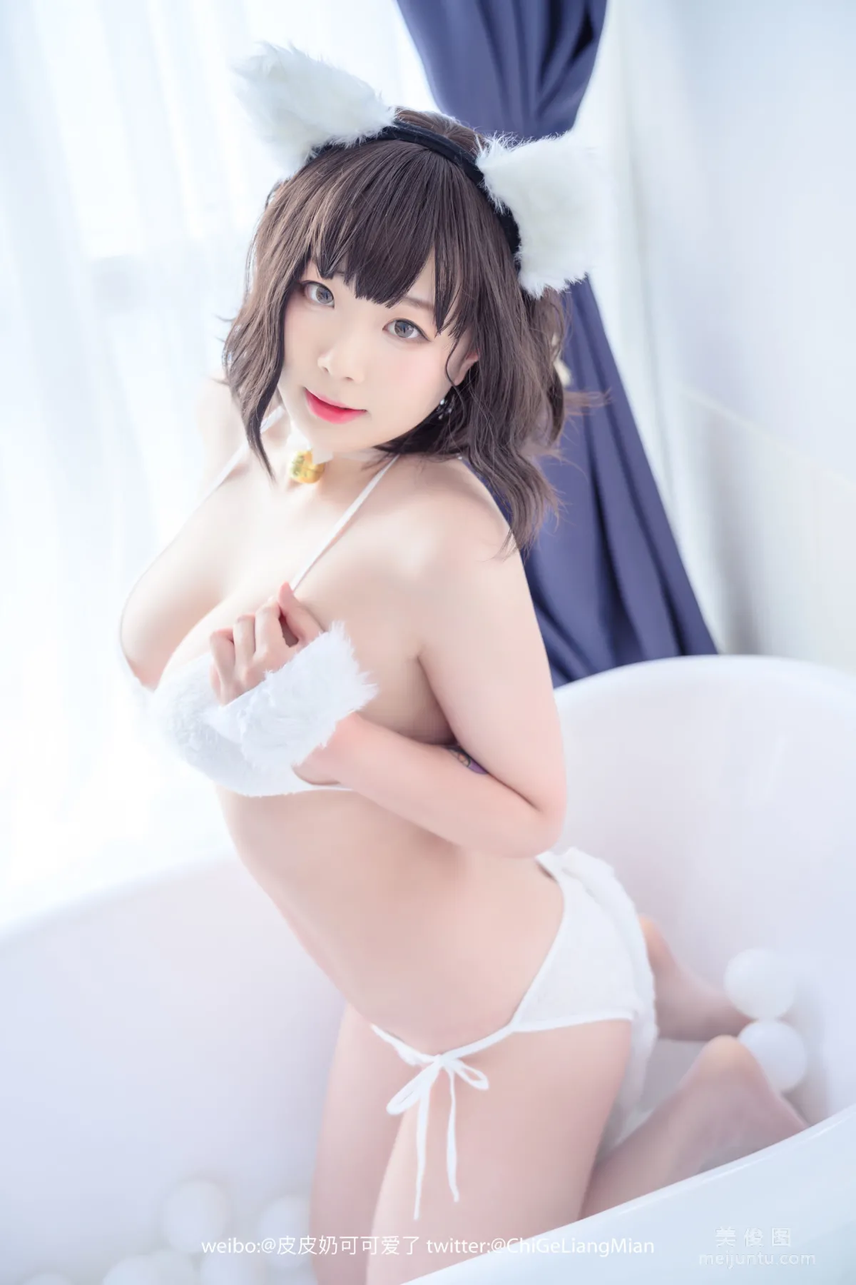 [美女Coser] 皮皮奶可可爱了啦 《白猫》 写真集13