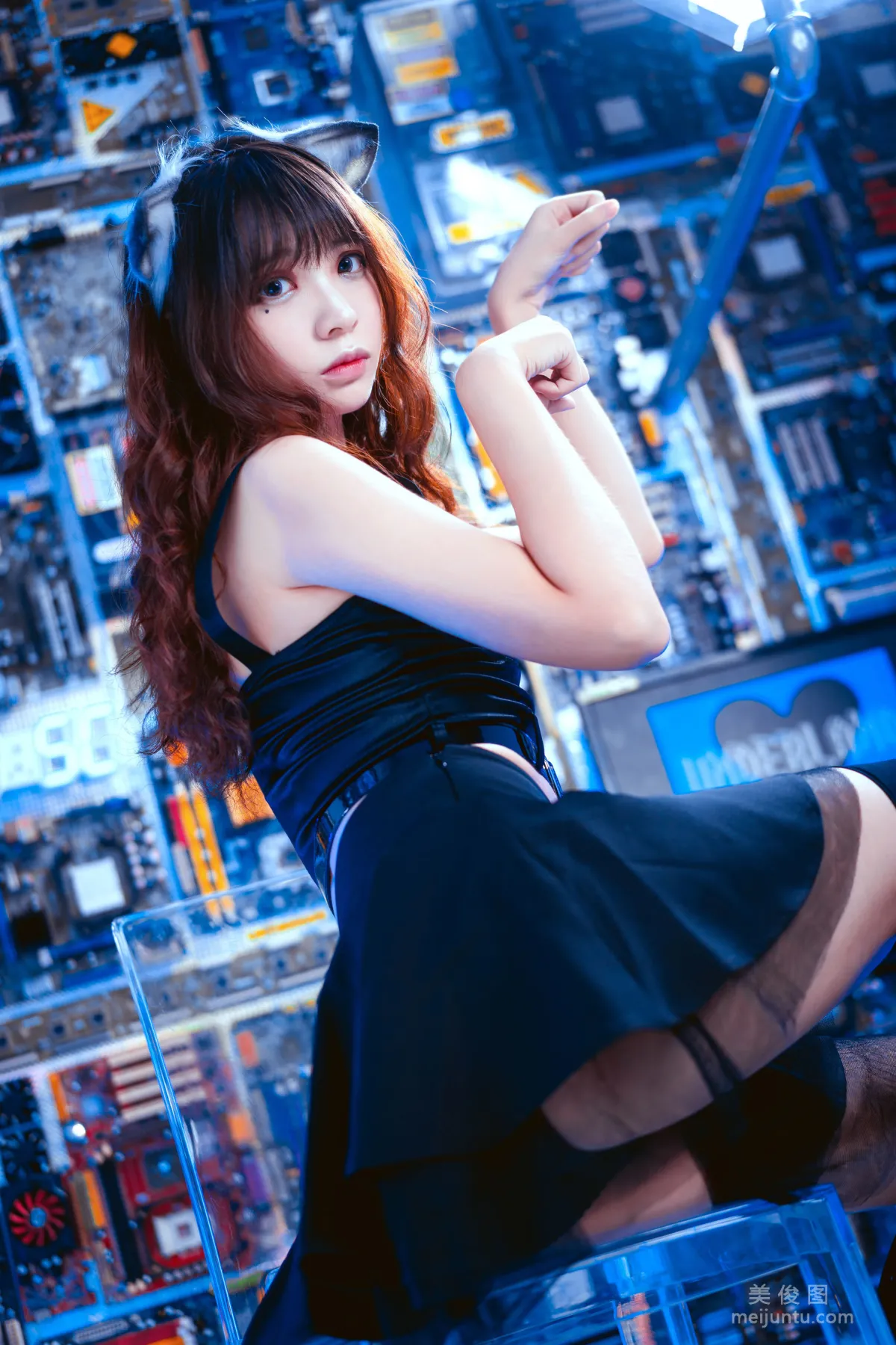[美女Coser] 疯猫ss 《幻象蓝猫》 写真集5