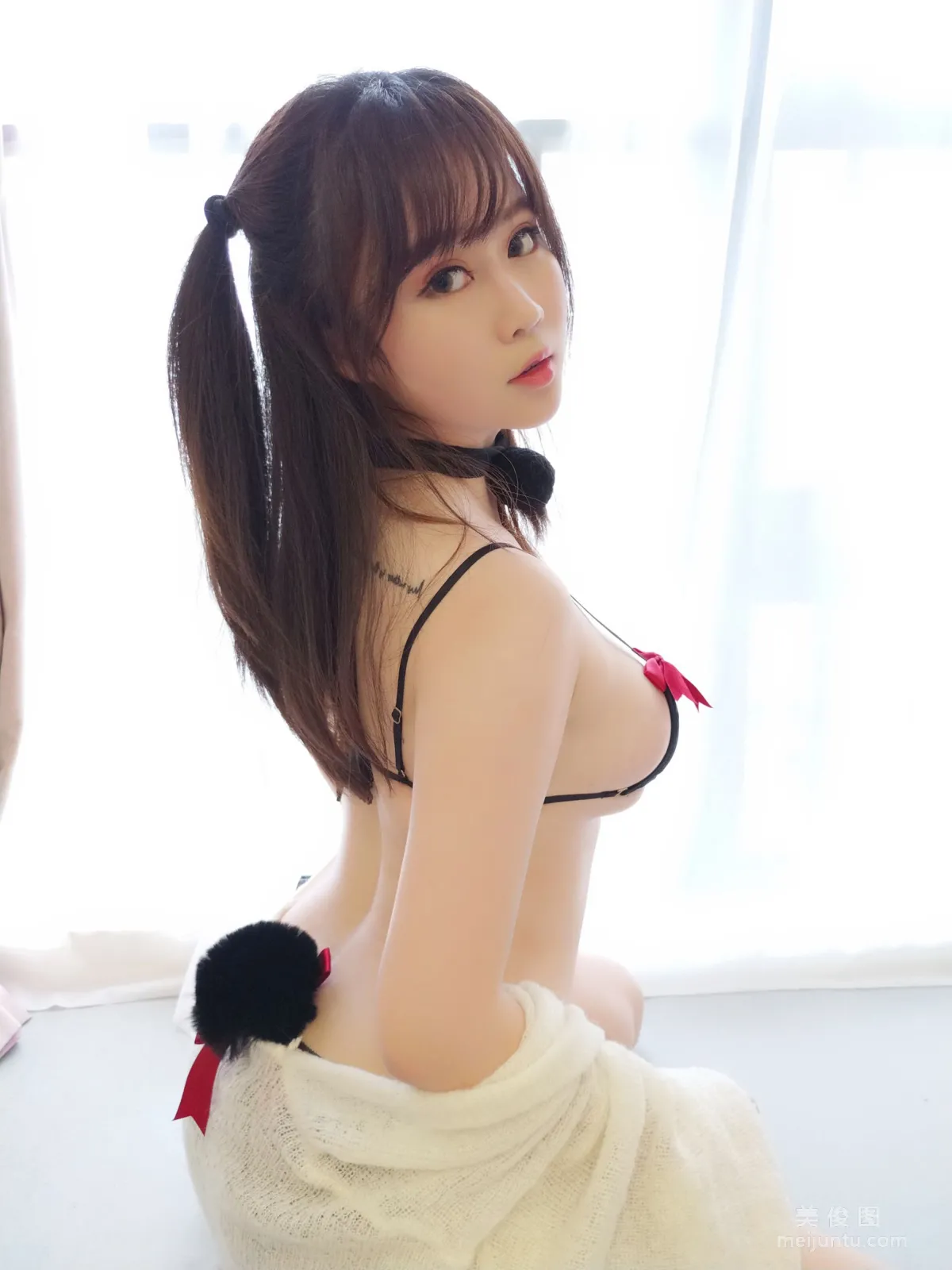 Shiyi Jiangya: Web Idols photo 11
