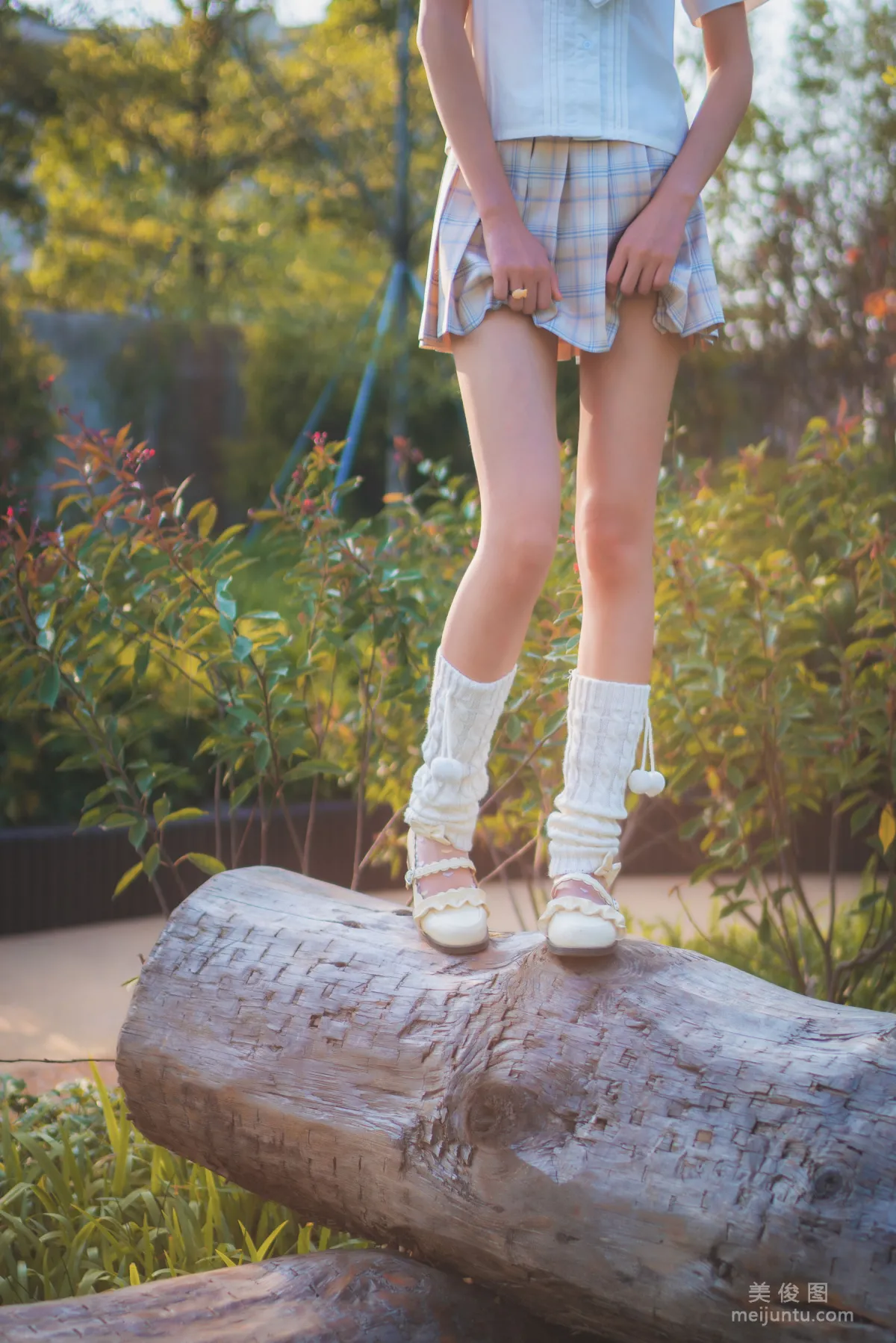 [Web Idols] Xigua, White Cloud Forest, Photo Set photo 21
