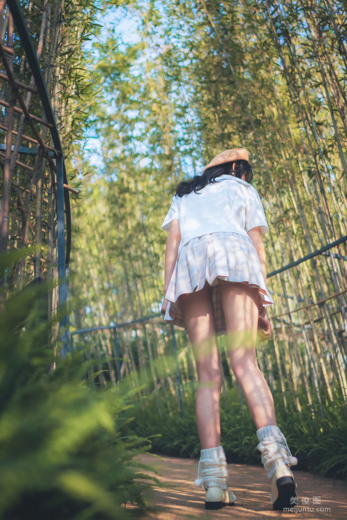 [Web Idols] Xigua, White Cloud Forest, Photo Set photo 2