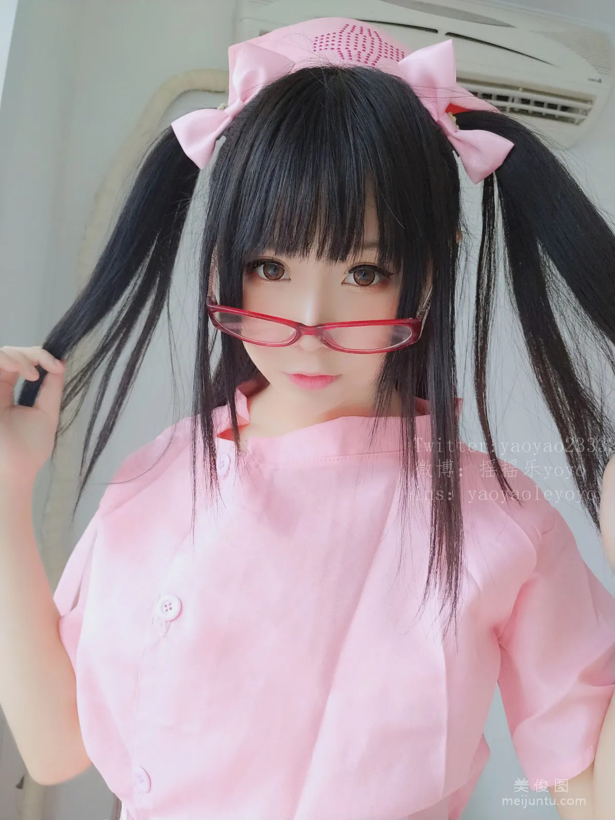 Yao Yaole: Web Idols photo 2