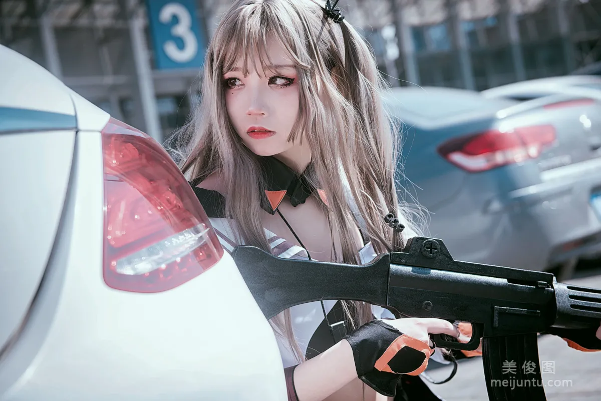 五更百鬼 《少女前線》 寫真集 1
