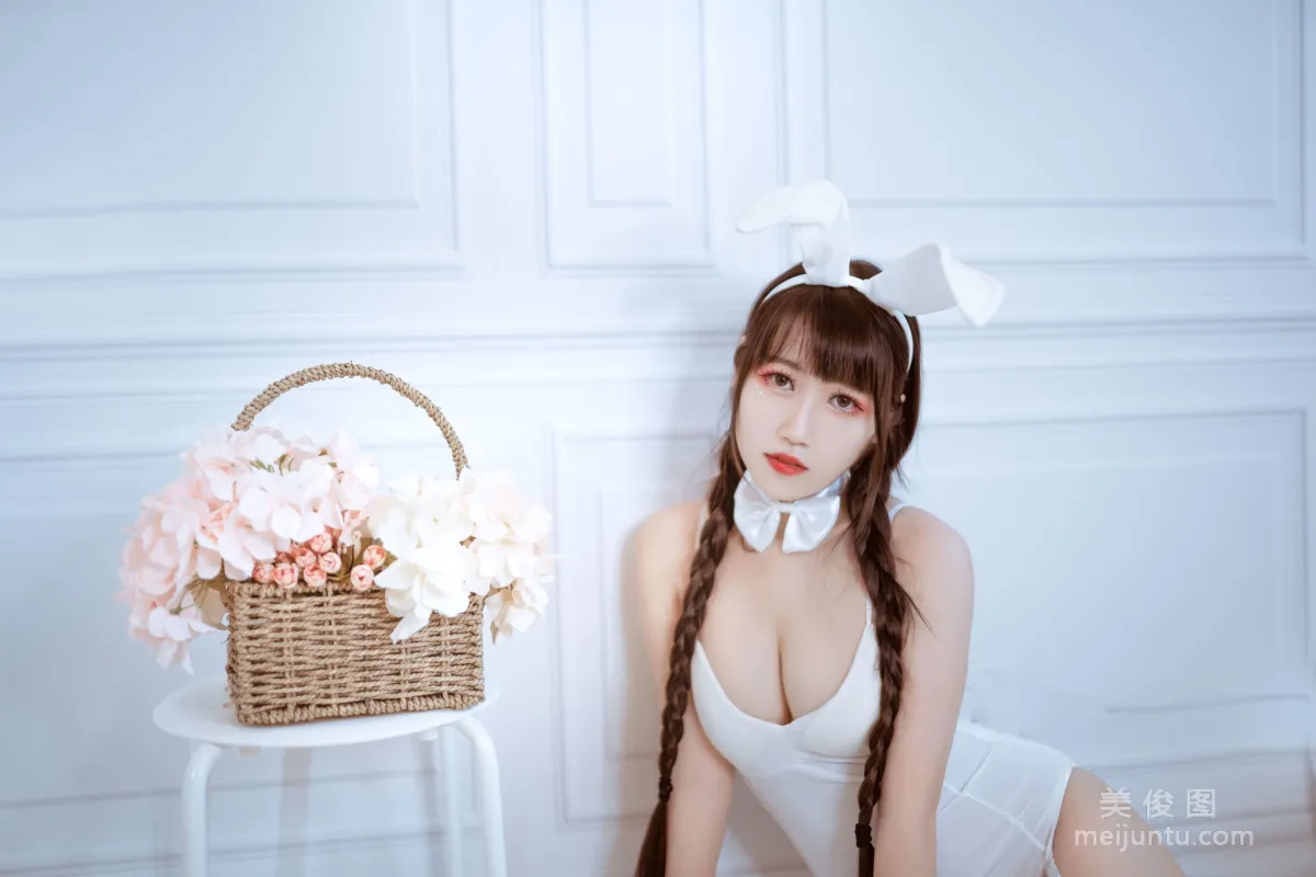美女Coser不呆猫 《白色兔女郎》 写真集8