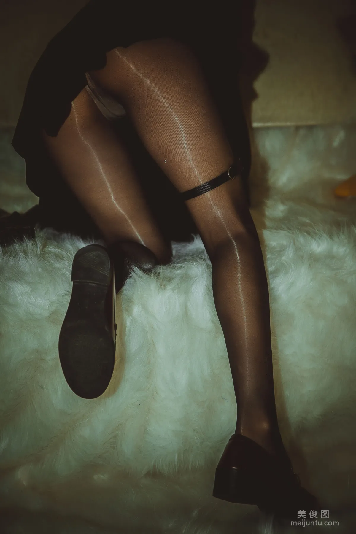 [Web Idols] Qisikuai wii 'Black Stockings Feet 2' Photo Set photo 66