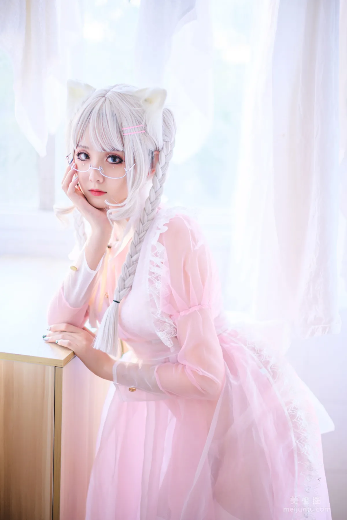 Coser Beauty Akisoso Qiu Chuchu, Pink Transparent Maid Photo Set photo 2