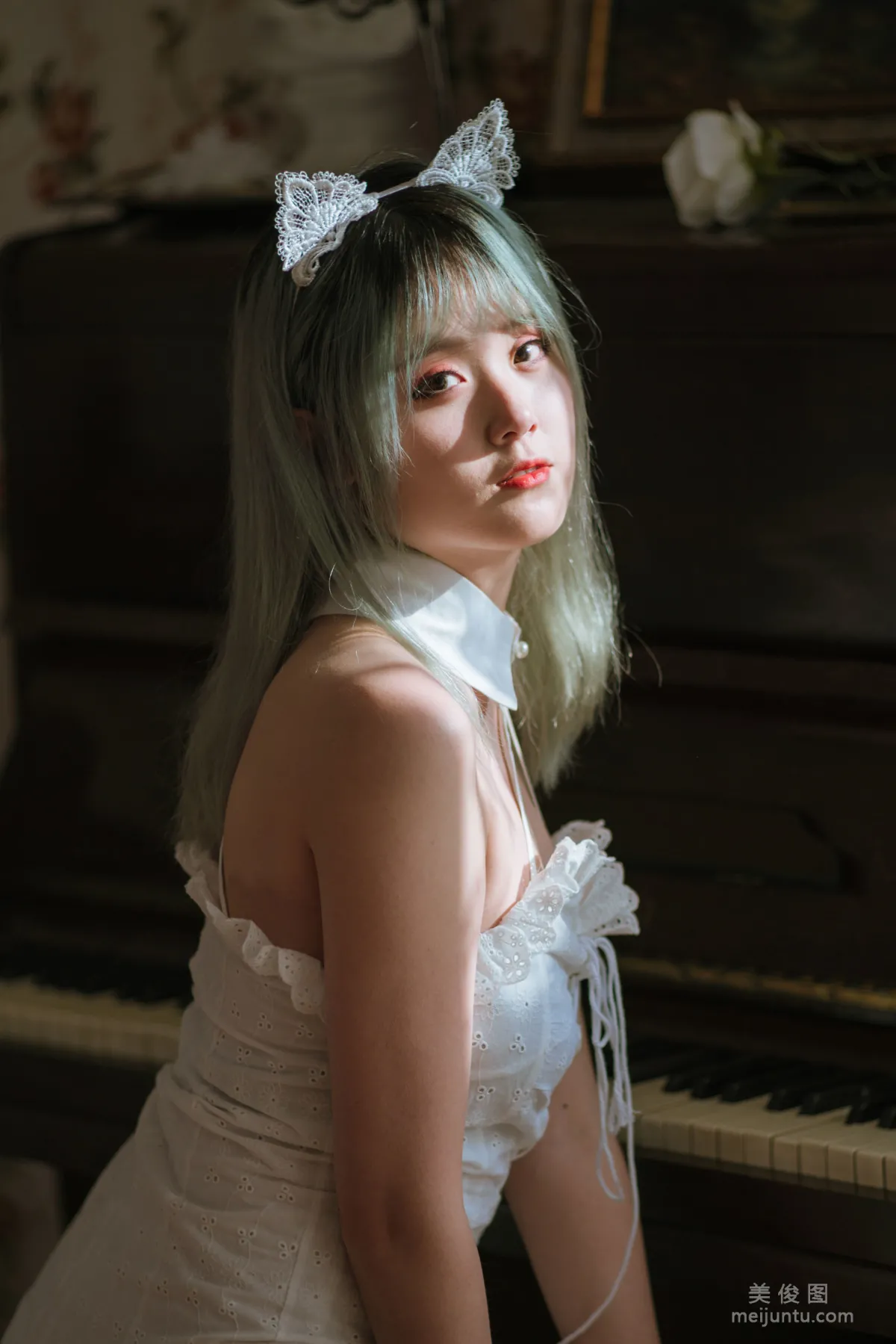 Qiu Chuchu: Web Idols photo 10
