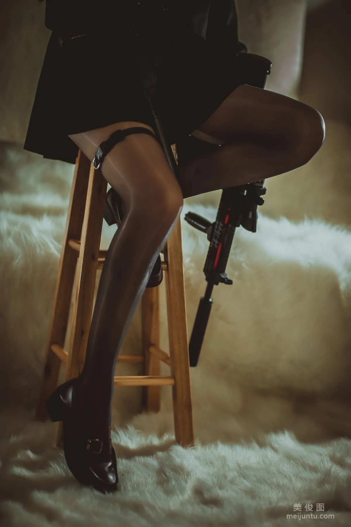 [Web Idols] Qisikuai wii 'Black Stockings Feet 2' Photo Set photo 2