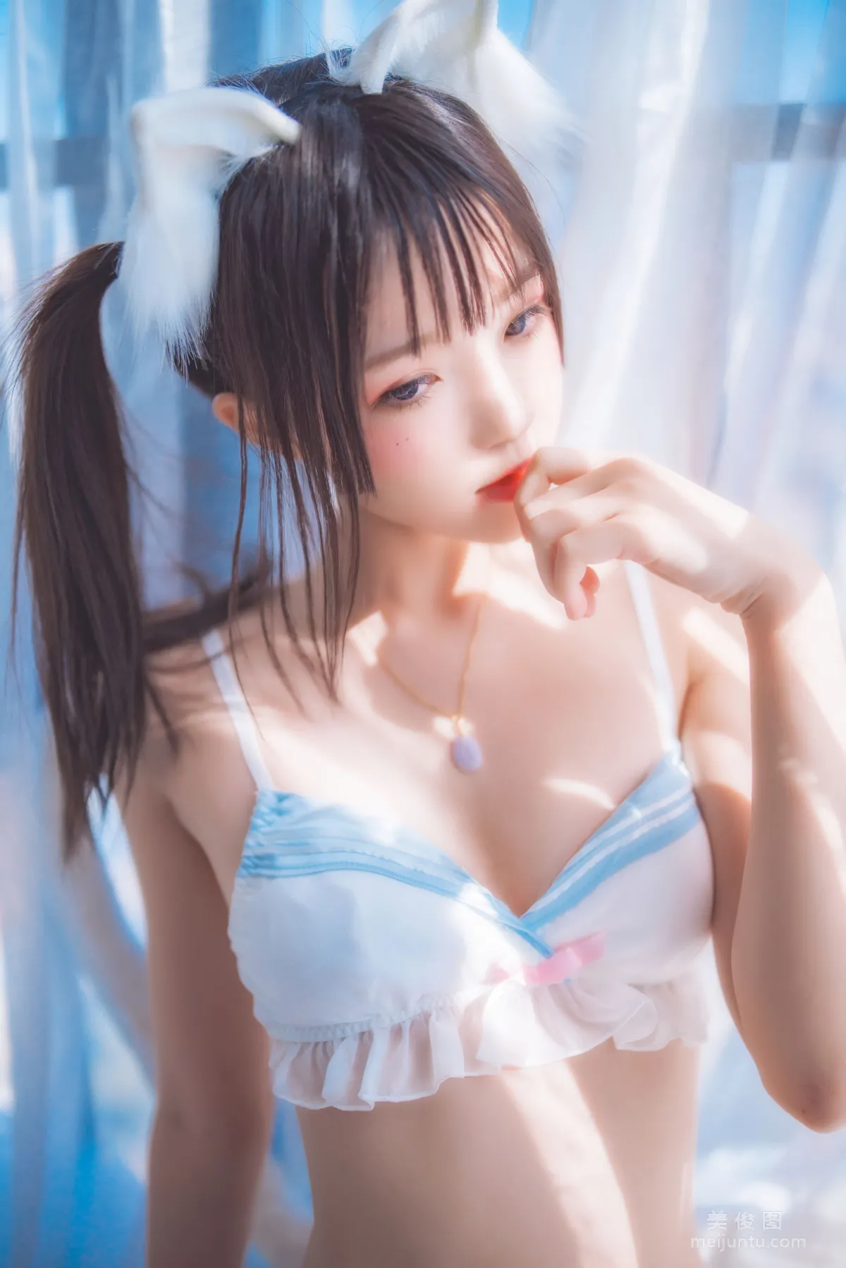 Ying Taomiao: Web Idols photo 35